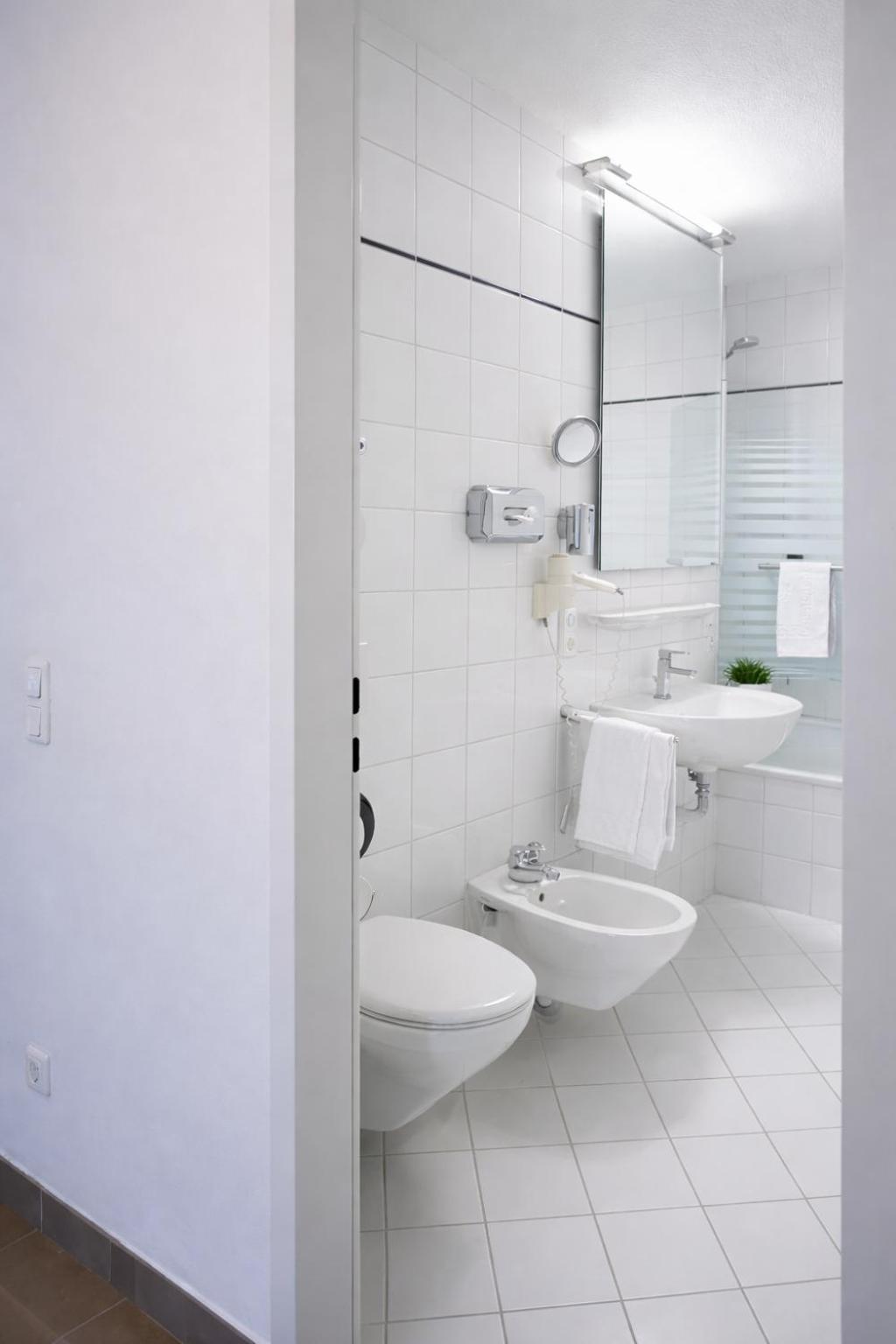 Superior One-Bedroom Apartment