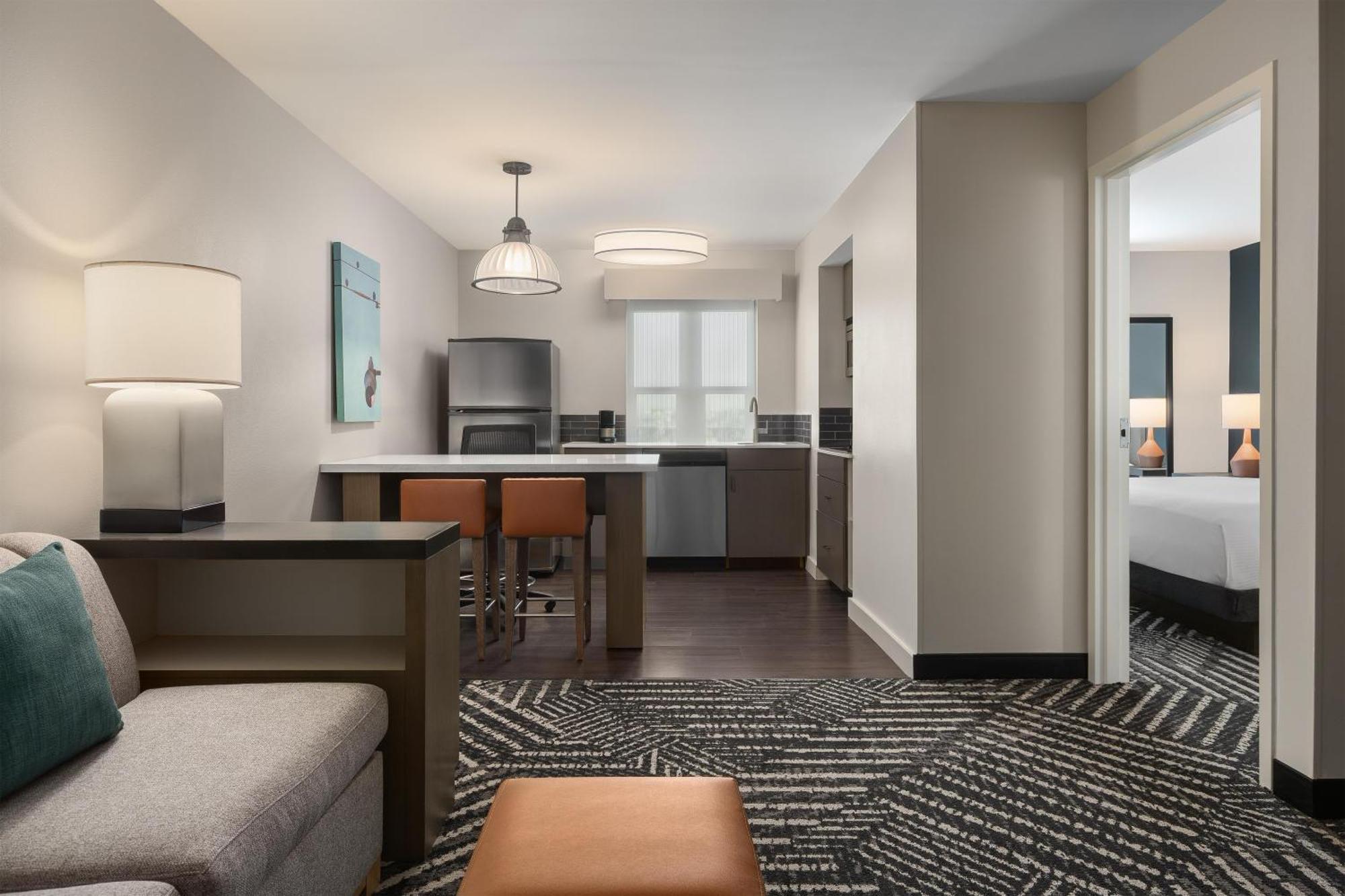 One-Bedroom King Suite with Kitchen and Sofa Bed,1746956691:JPEG