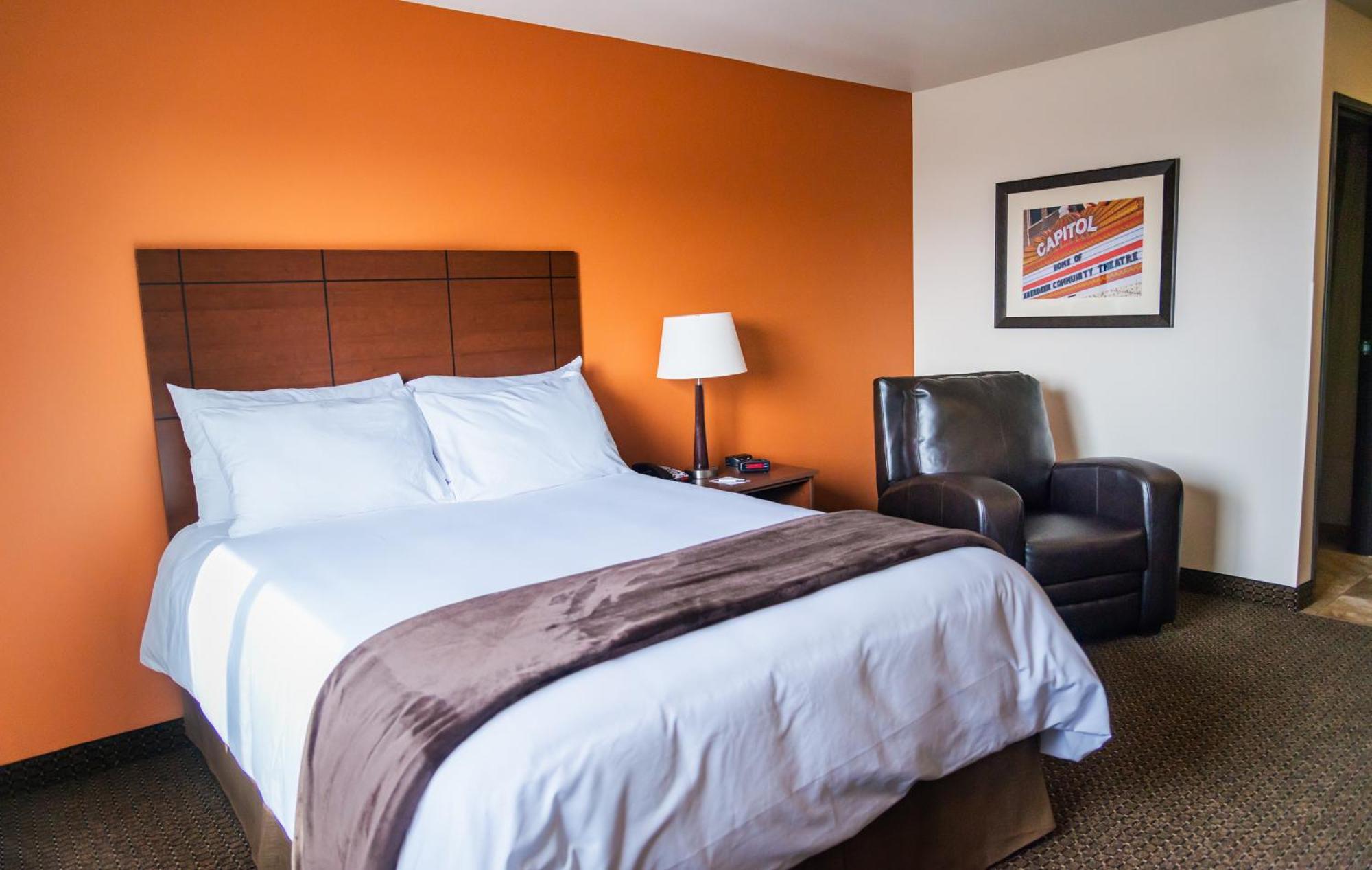 Queen Room Recliner Hearing Accessible