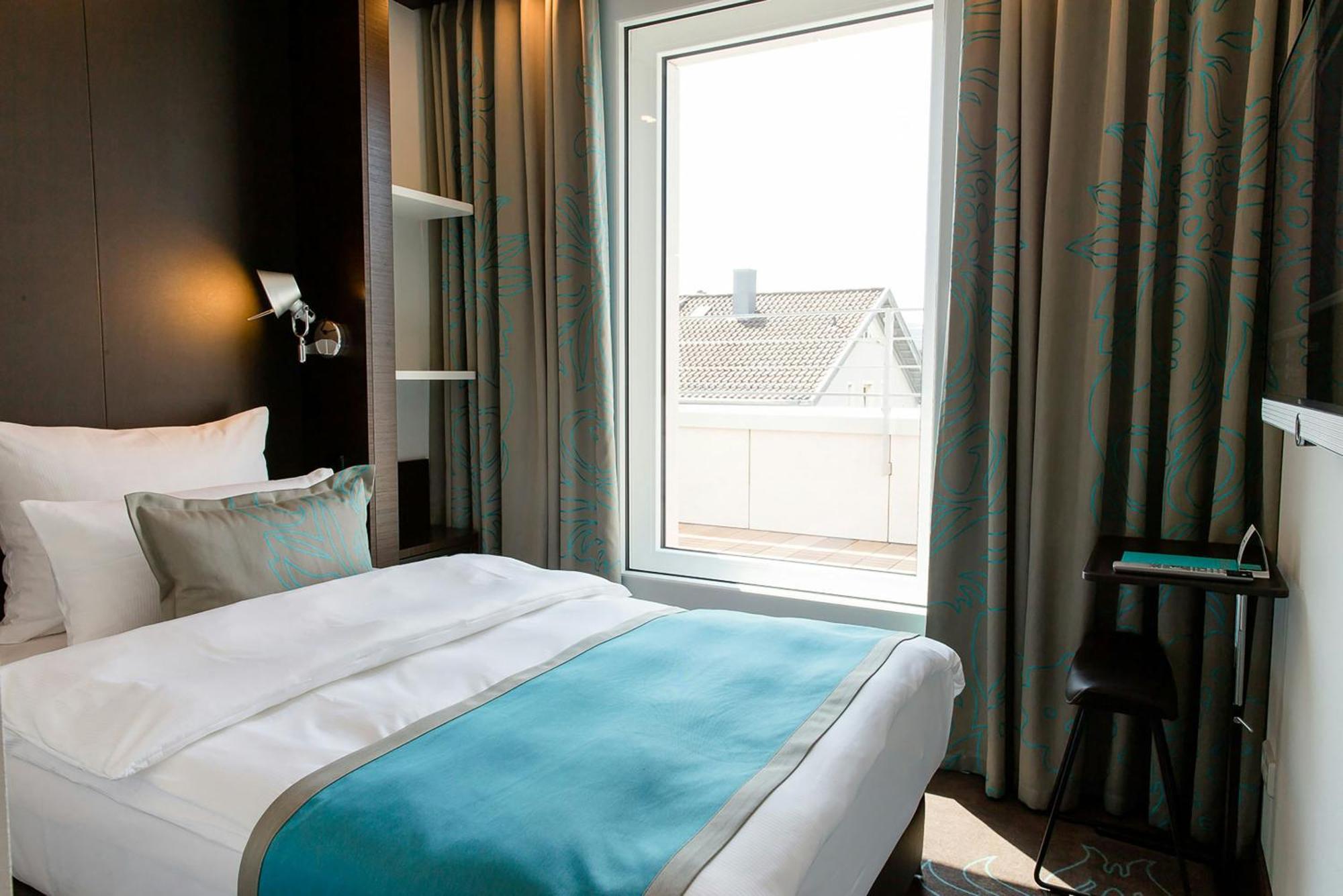 Single Room Balcony
