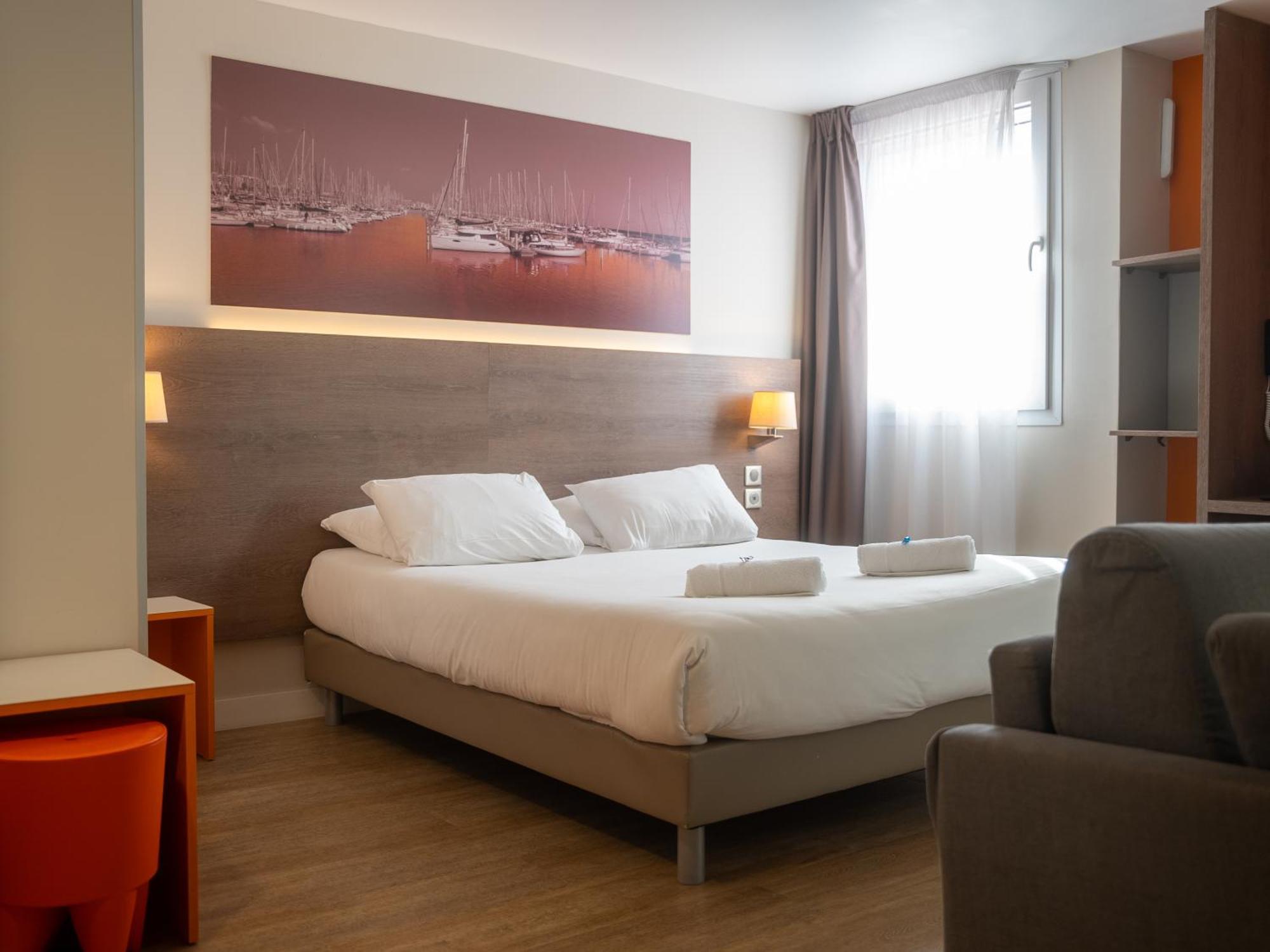 Standard King Room