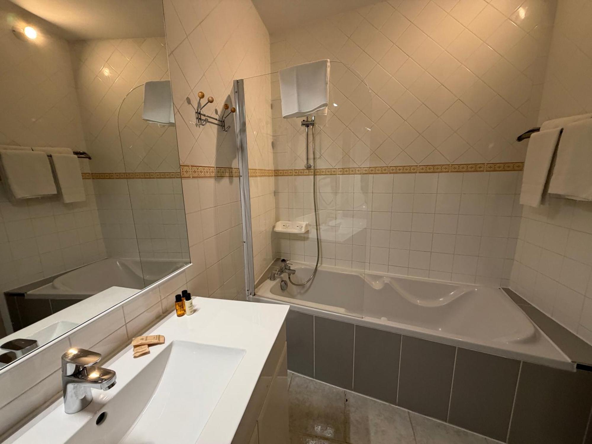 Suite Familiale (4 Adultes)
