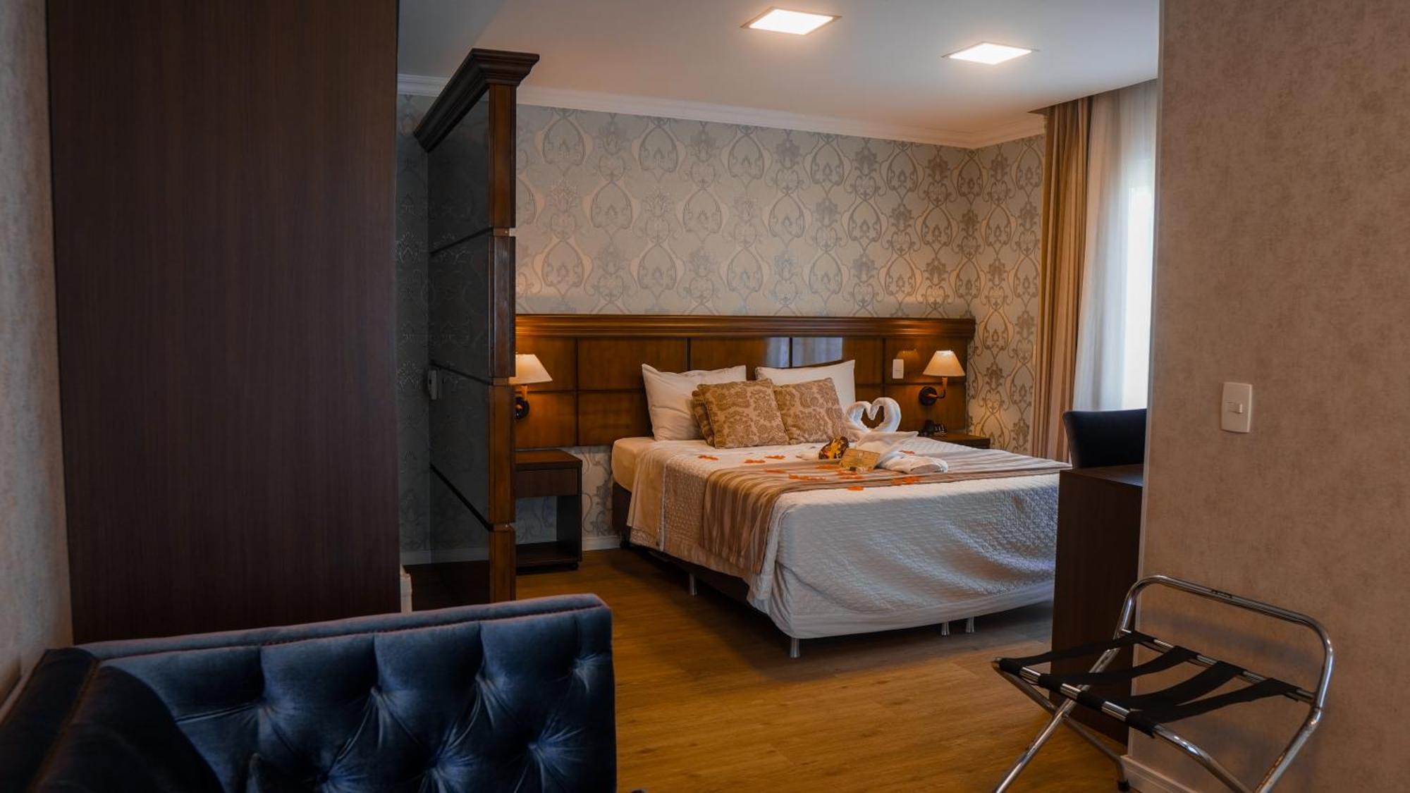 Luxury Suite Spa Bath