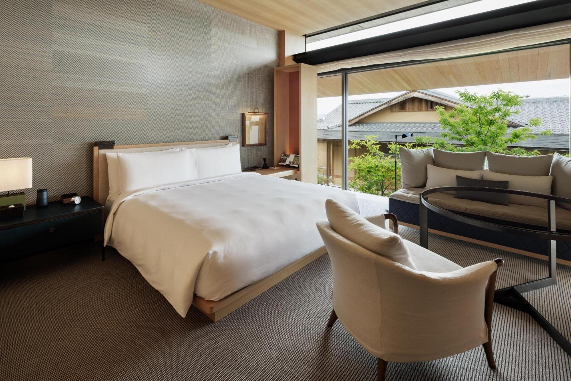 King Room Garden View
