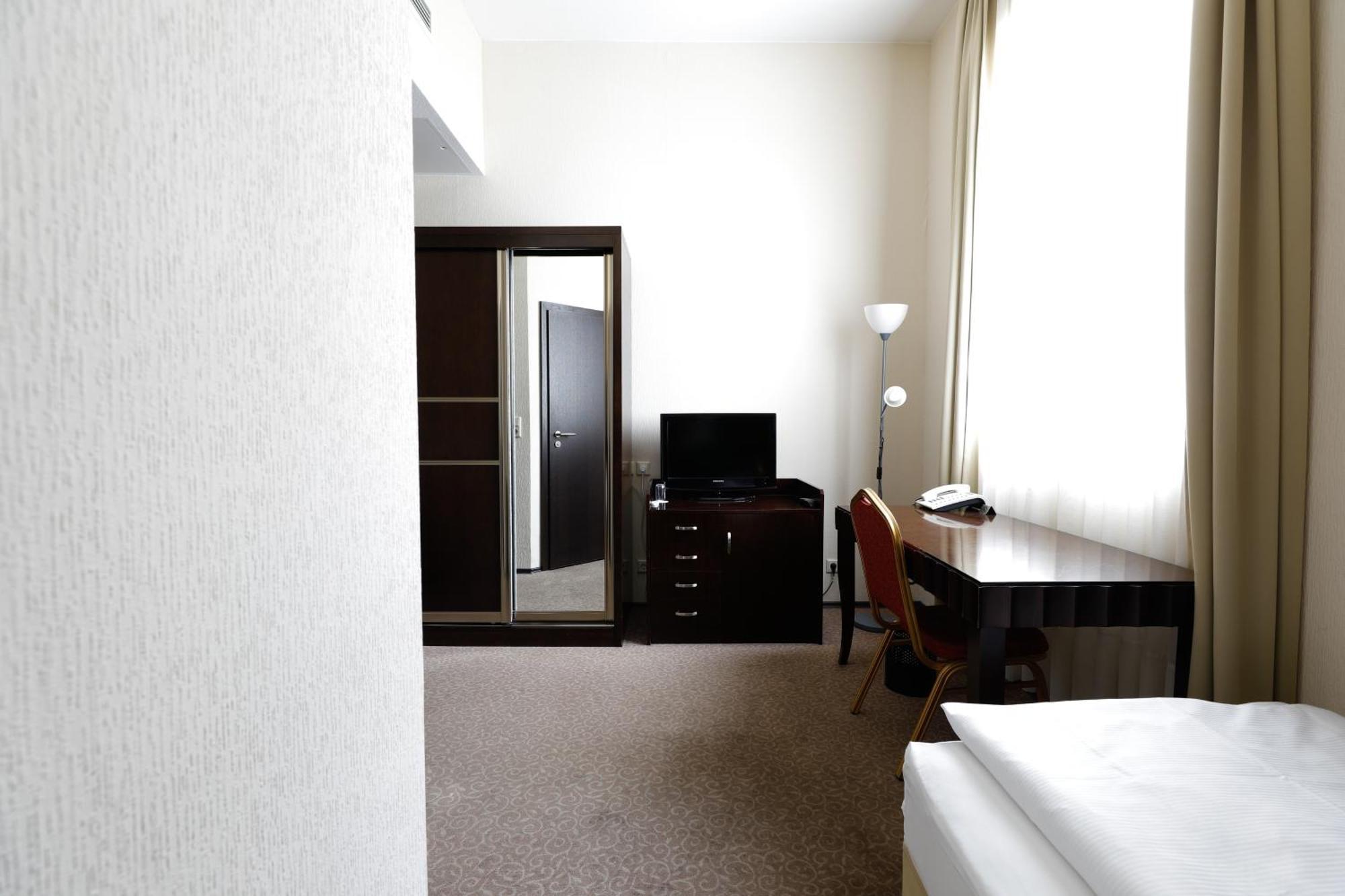 Small Single Room