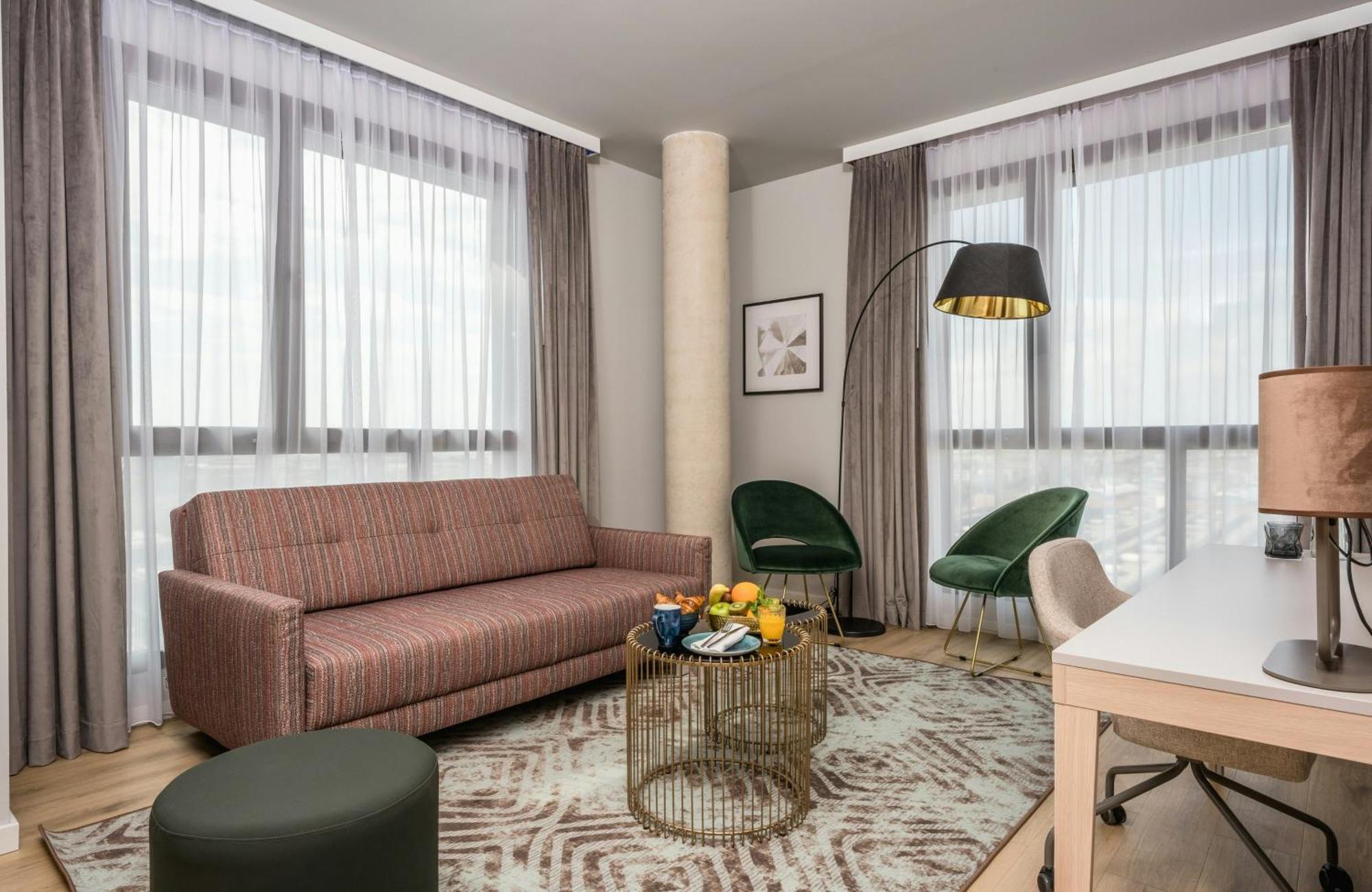 Junior Suite,1743372540:JPEG