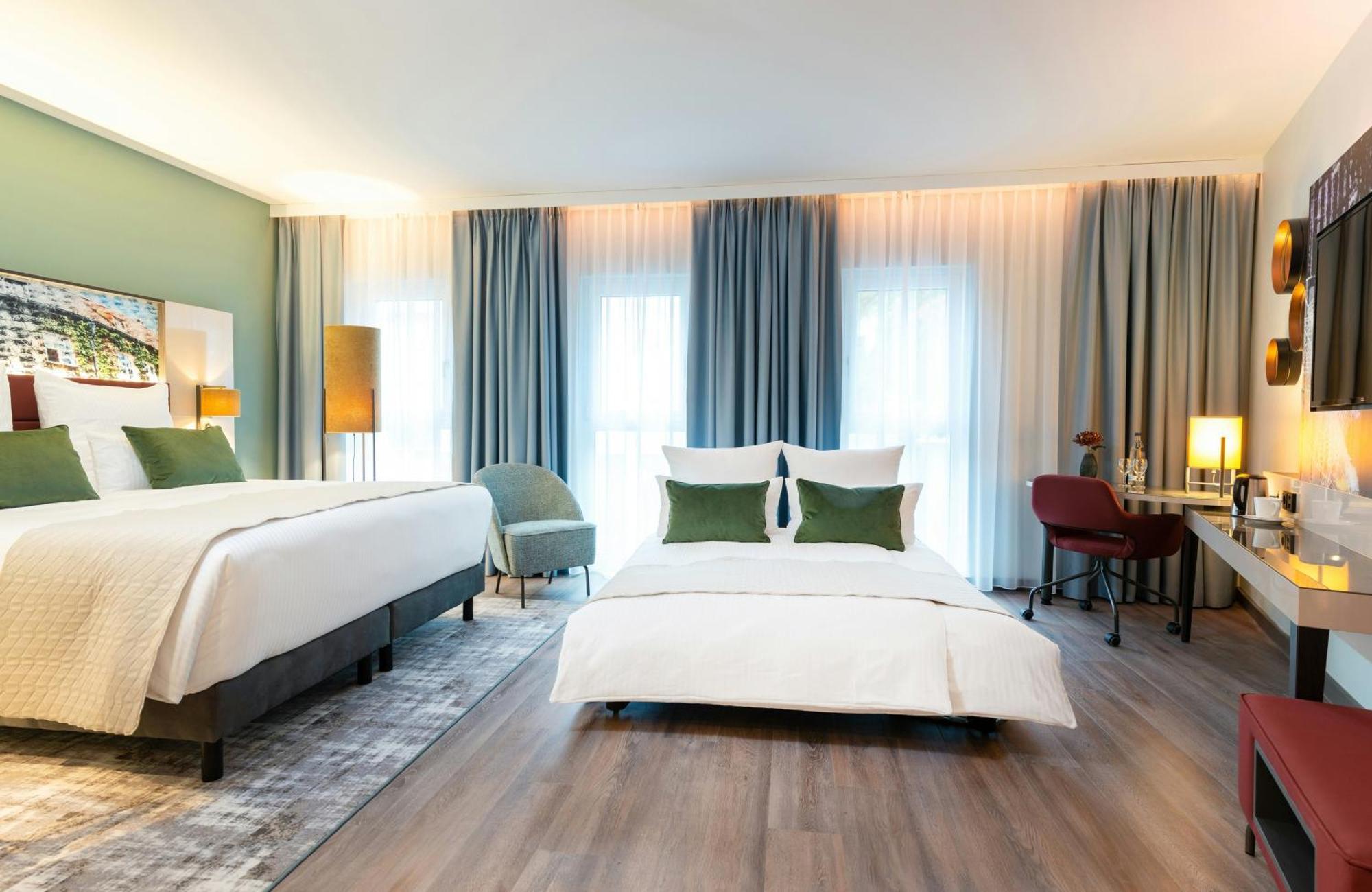 Deluxe Quadruple Room