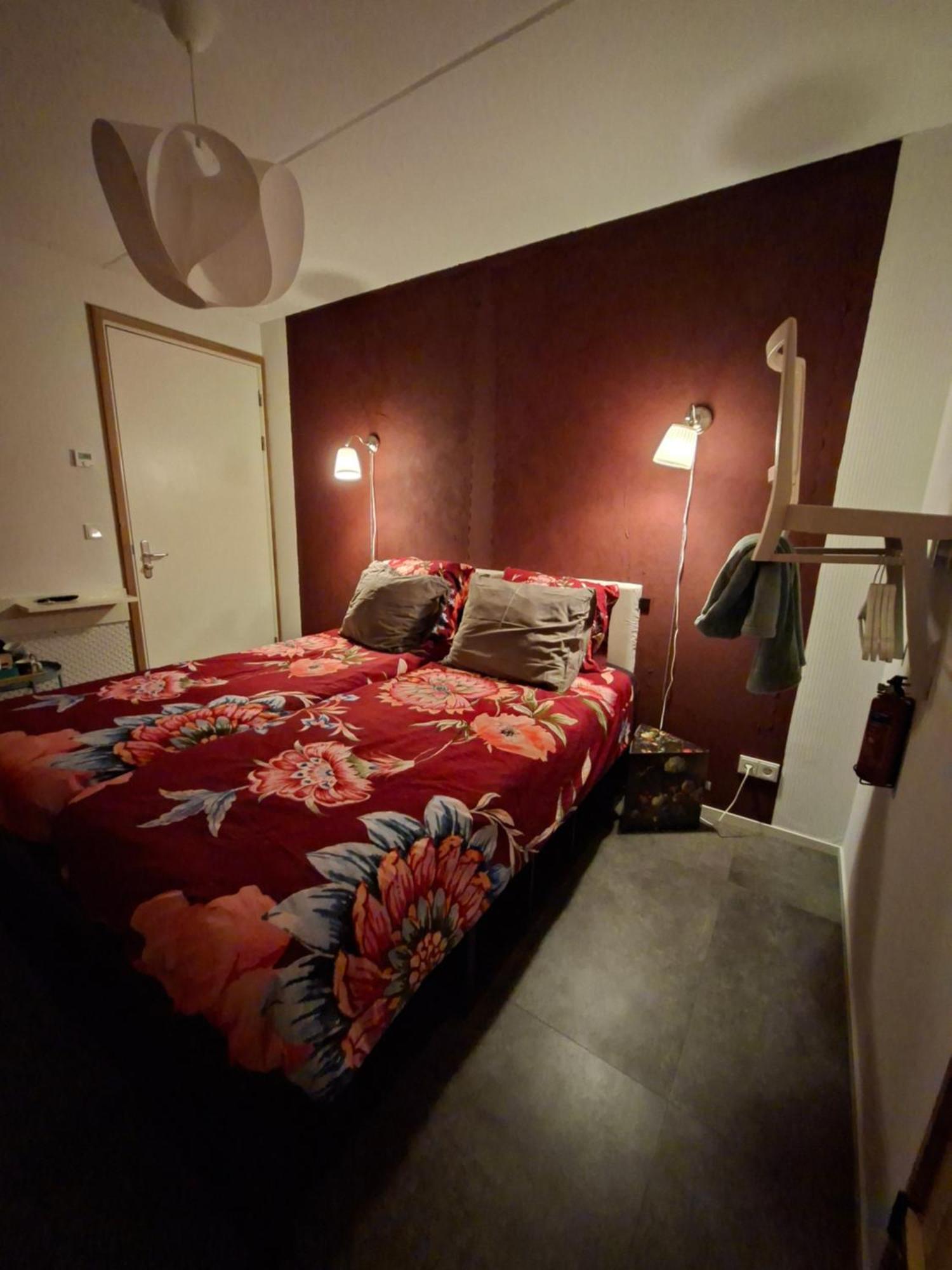 Double Room Private Bathroom