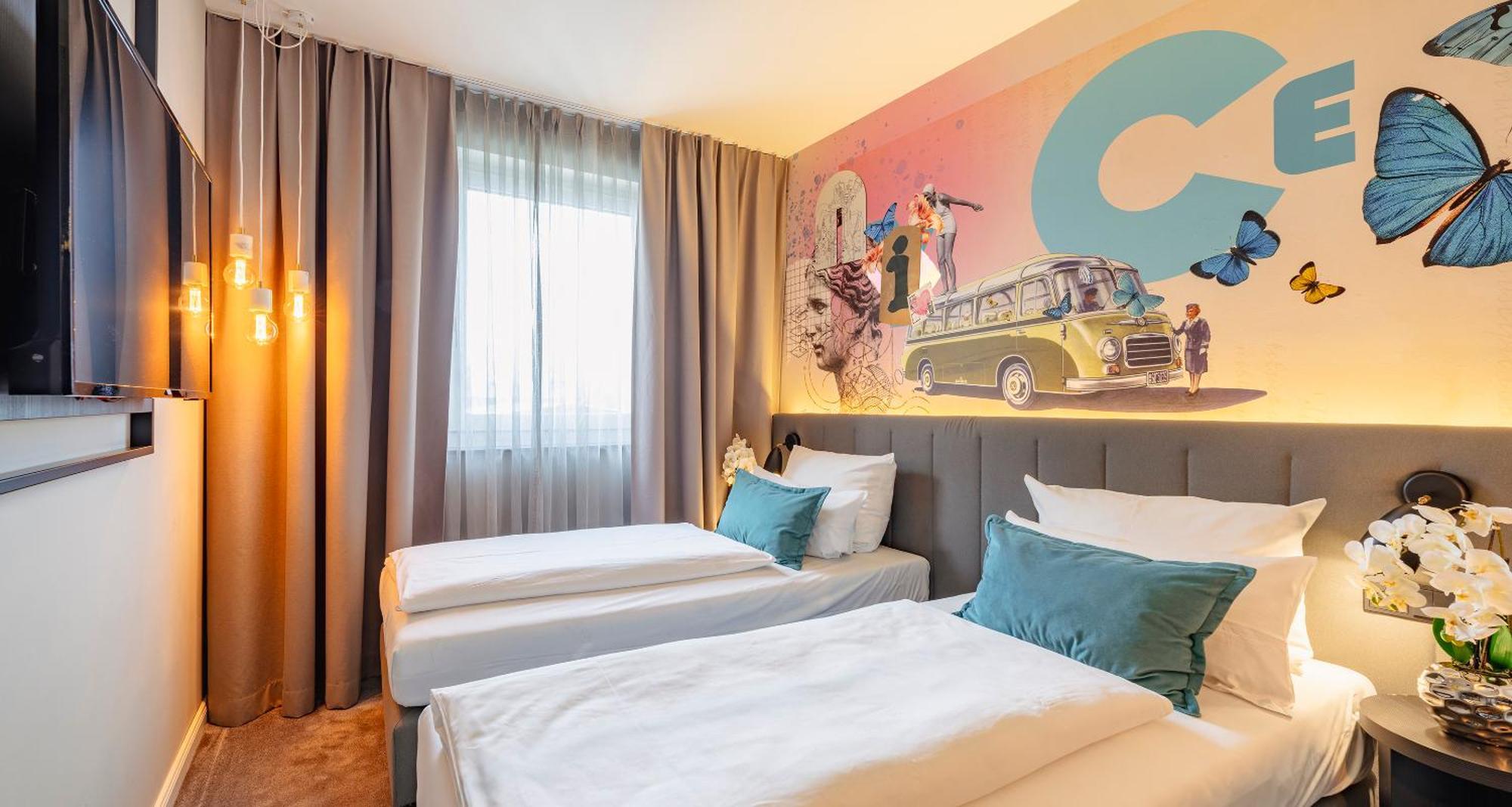 Standard Twin Room