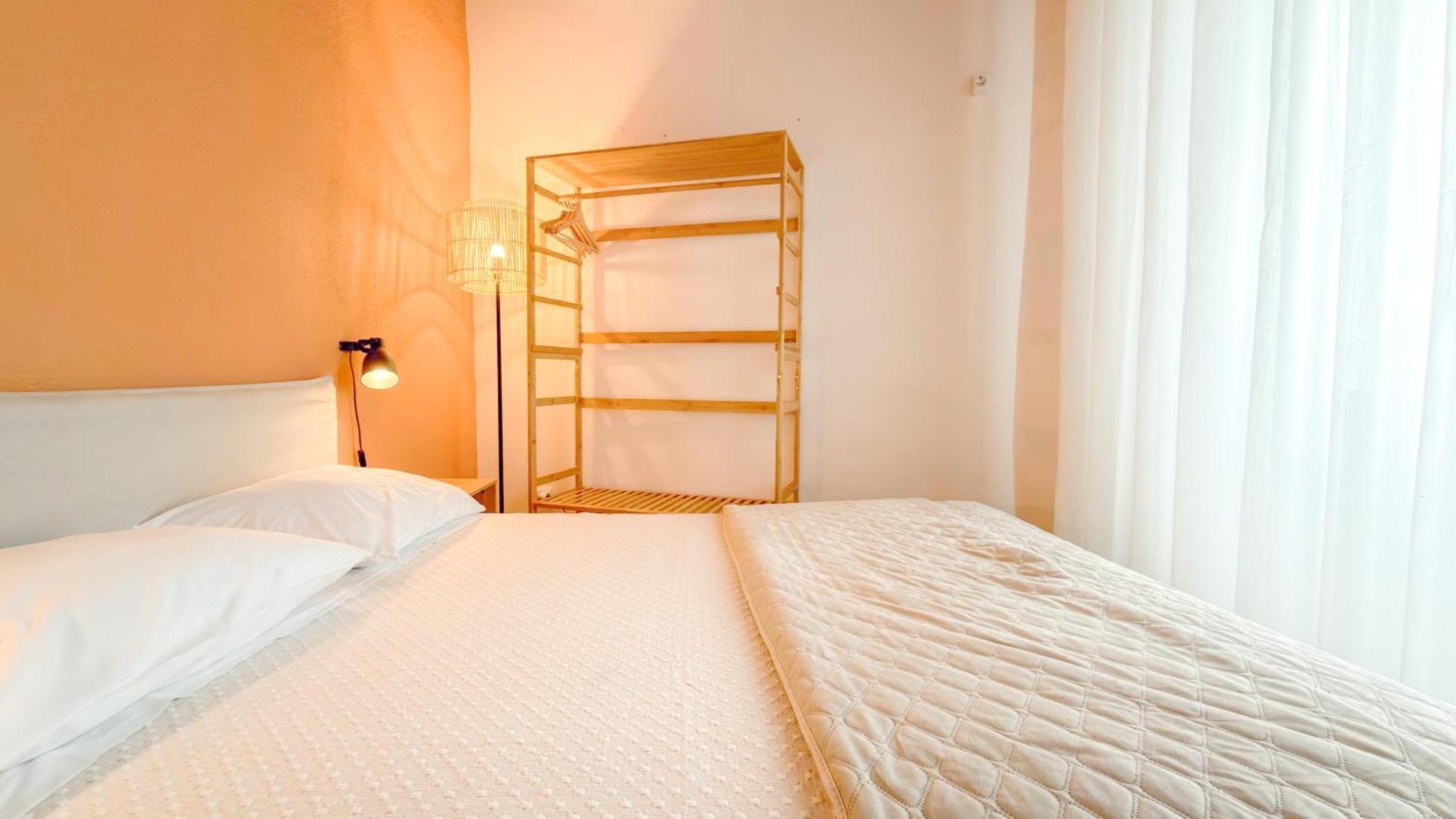 Double Room Private Bathroom