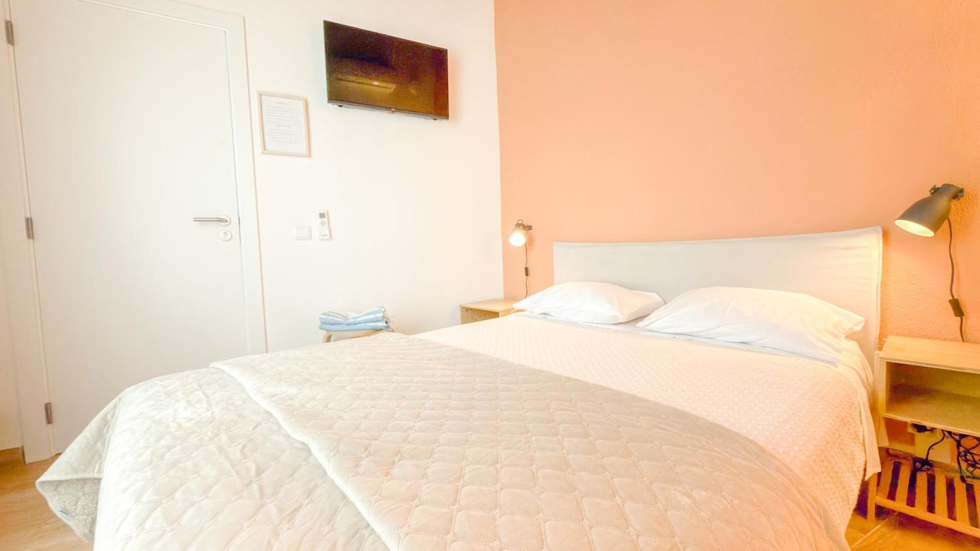 Double Room Private Bathroom