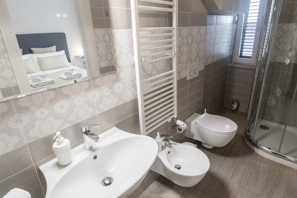 Camera Matrimoniale con Bagno Privato