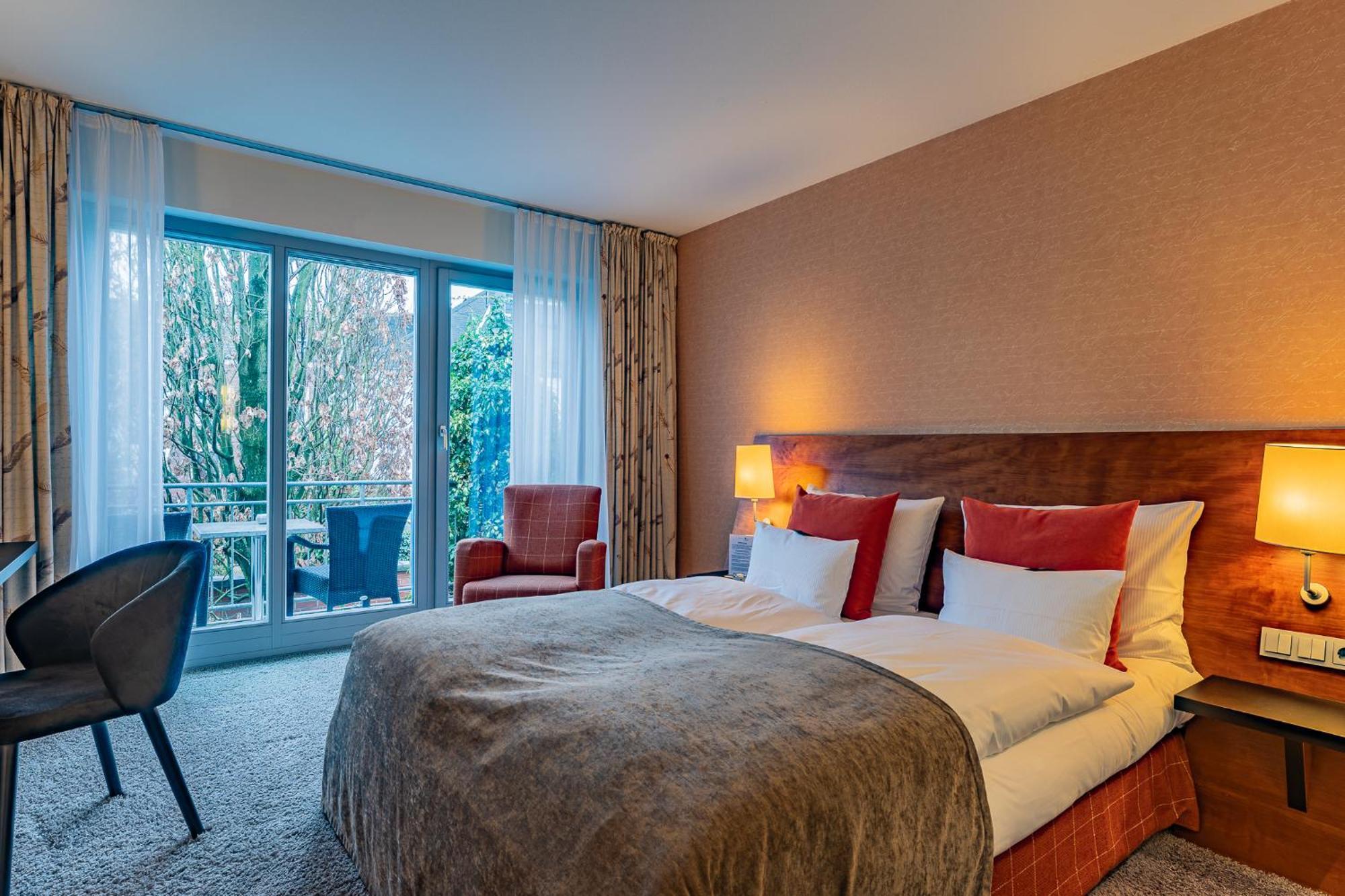 Double Room Creative