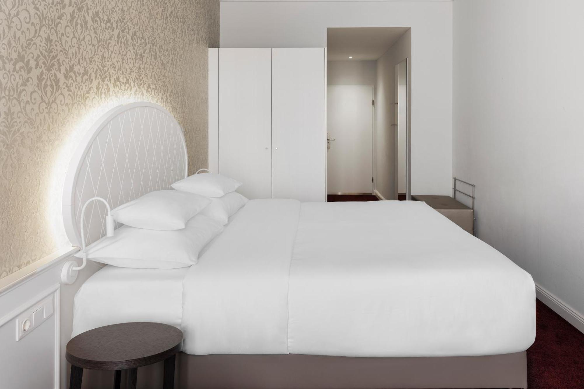Superior Room 1 King Size bed