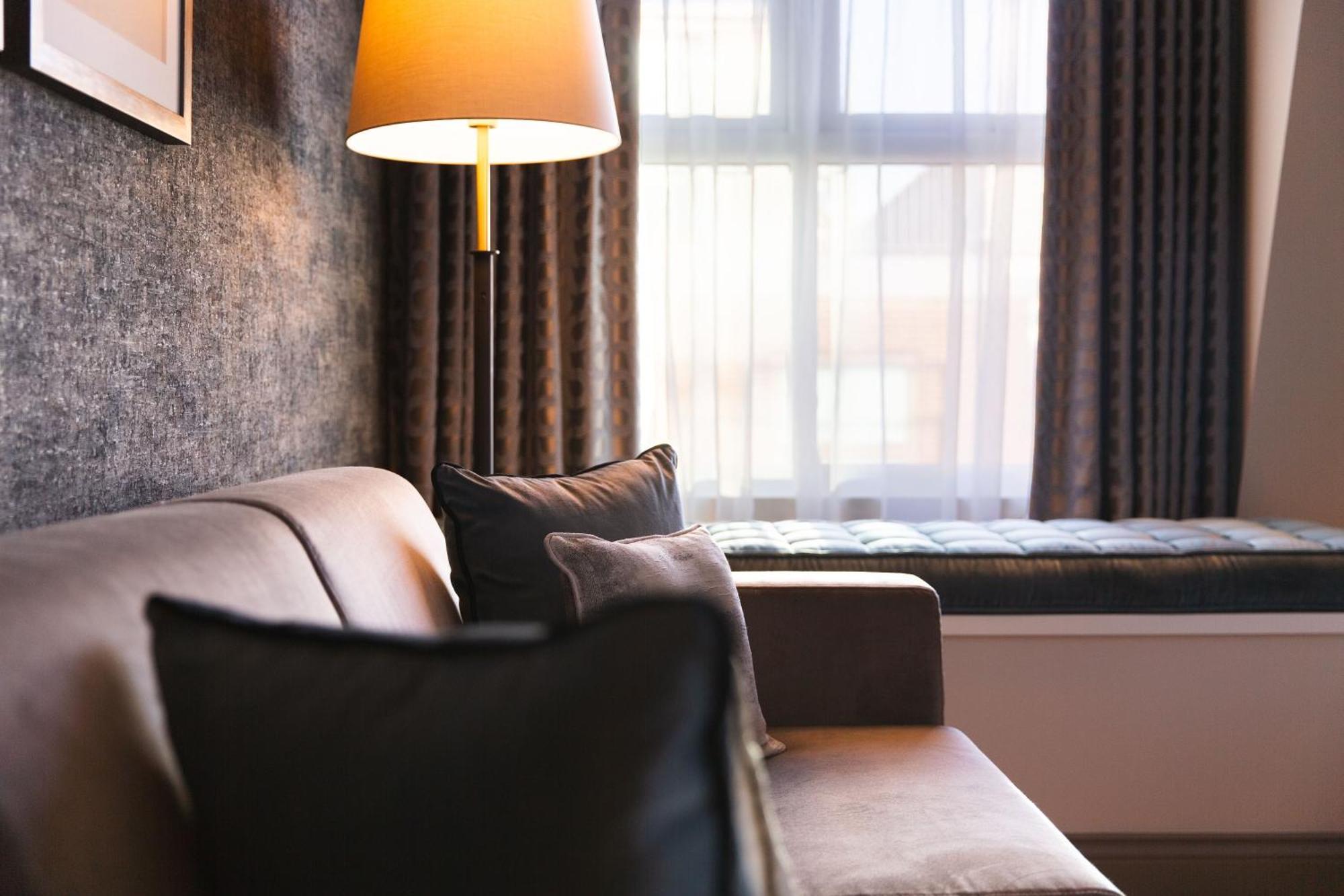 Suite Room