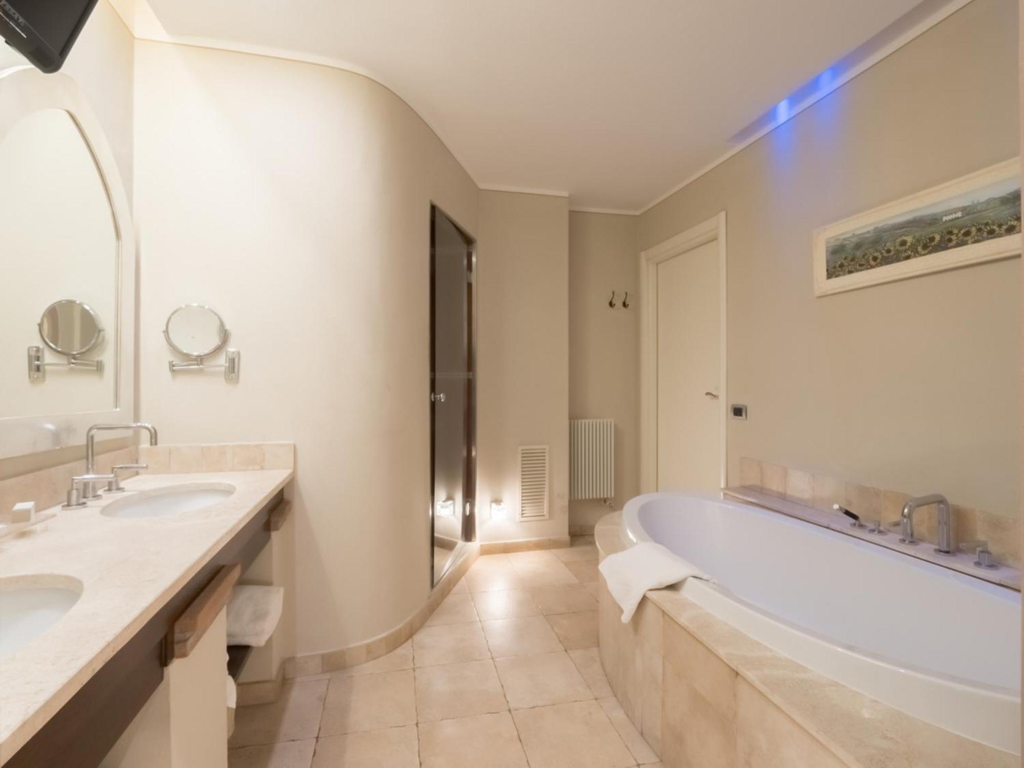 Family Room,1756405204:JPEG