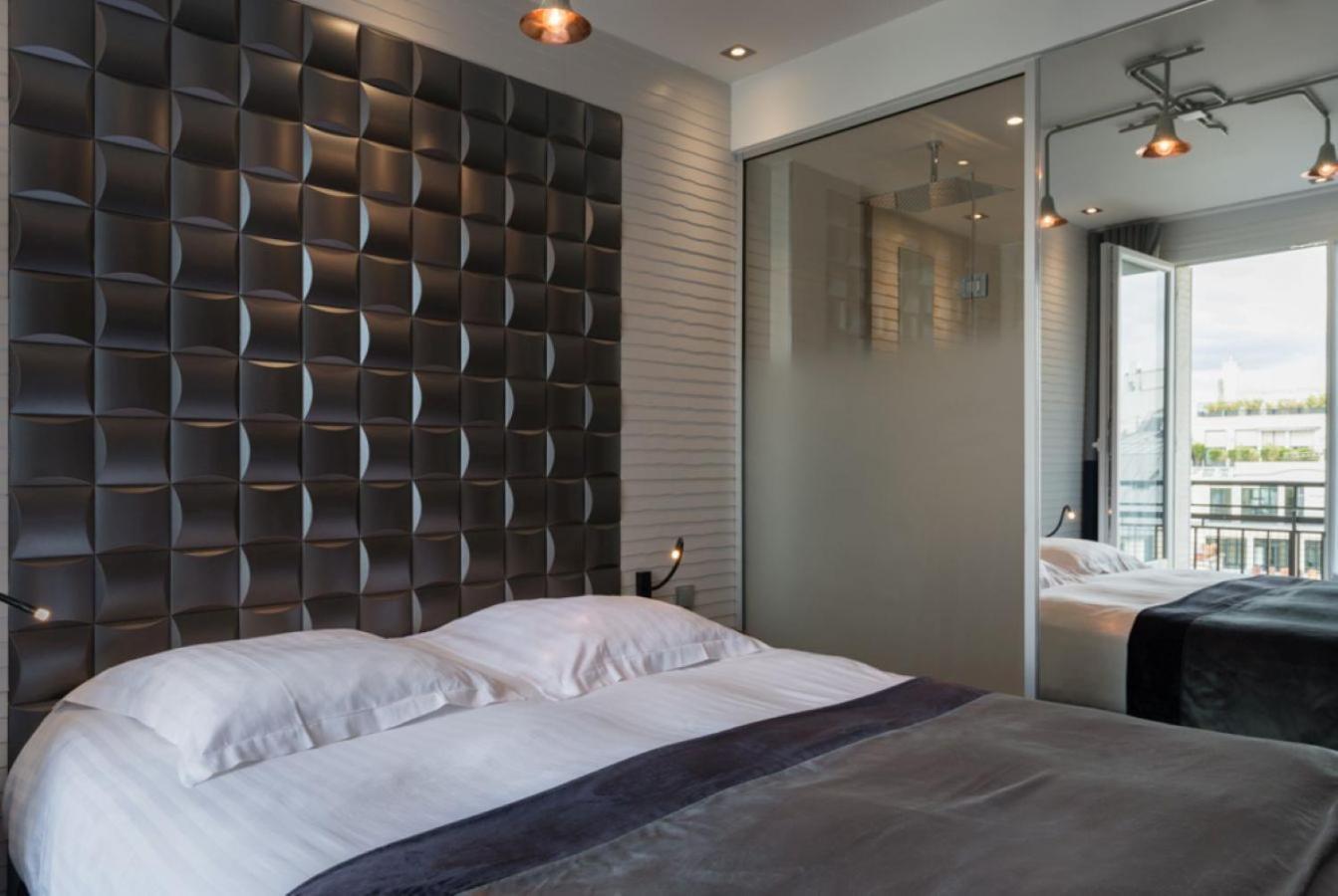 Classic Double Room Panoramic Sacré-Coeur View