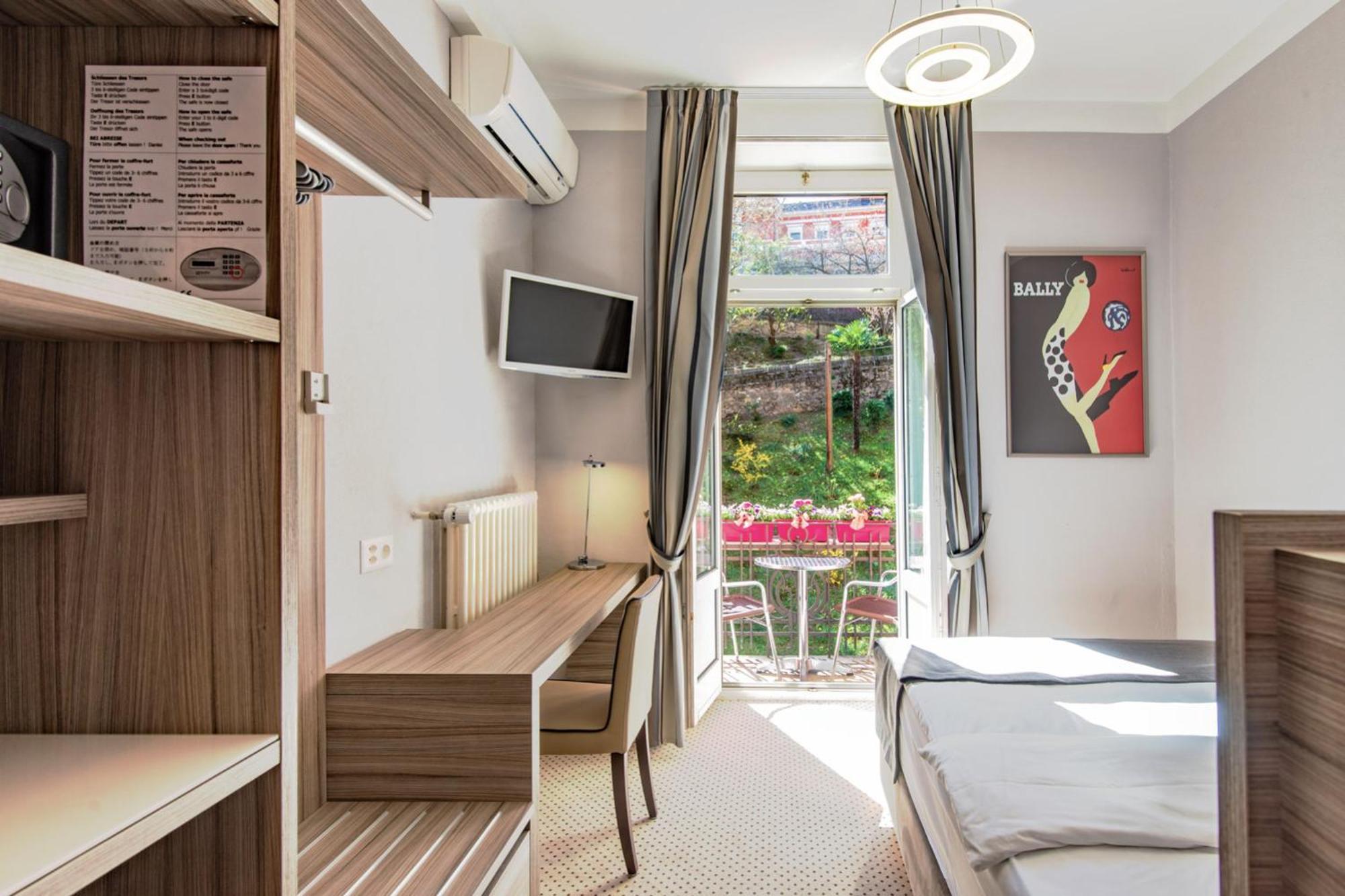 Single Room