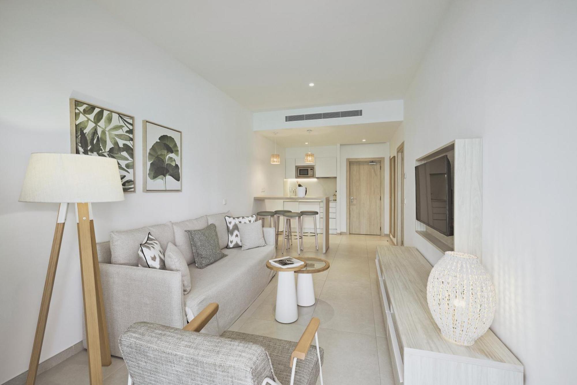 One-Bedroom Suite Garden View