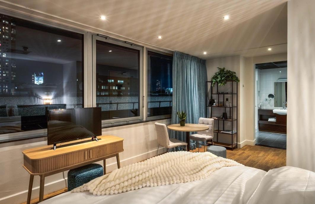 Suite City View