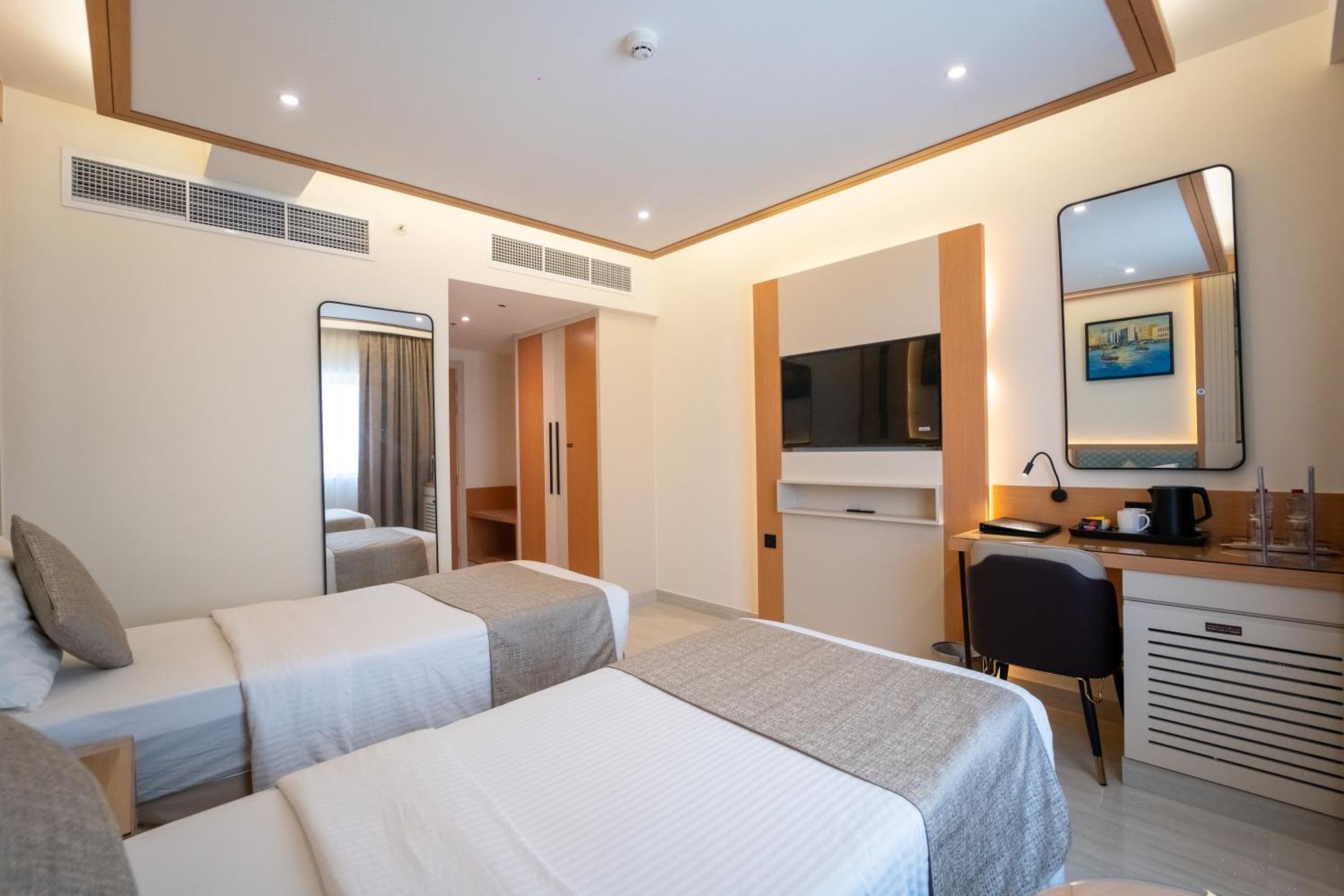 Deluxe Twin Room