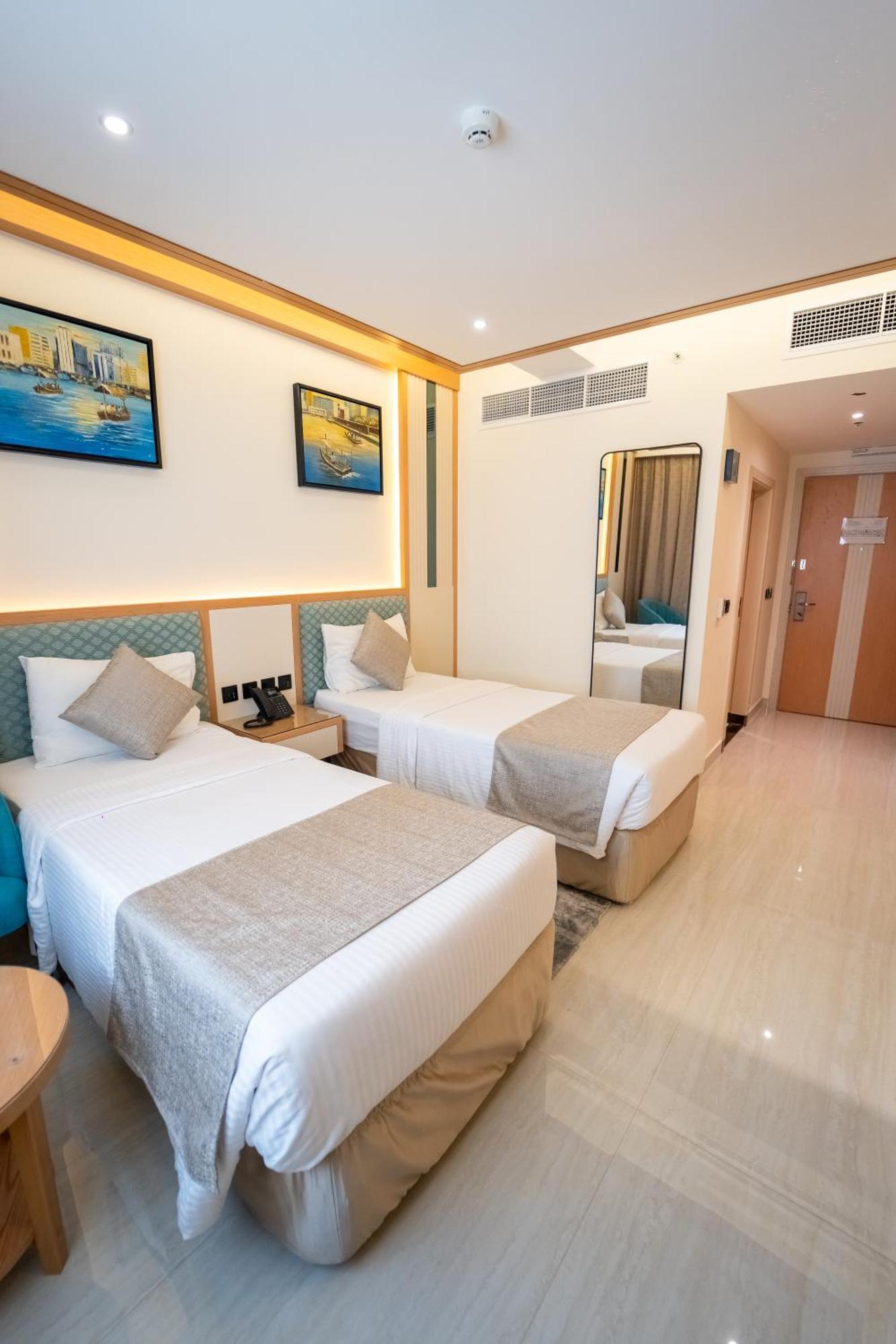 Deluxe Twin Room