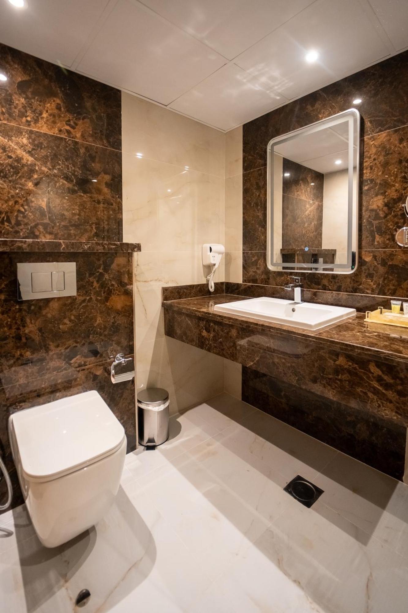 Standard King Room