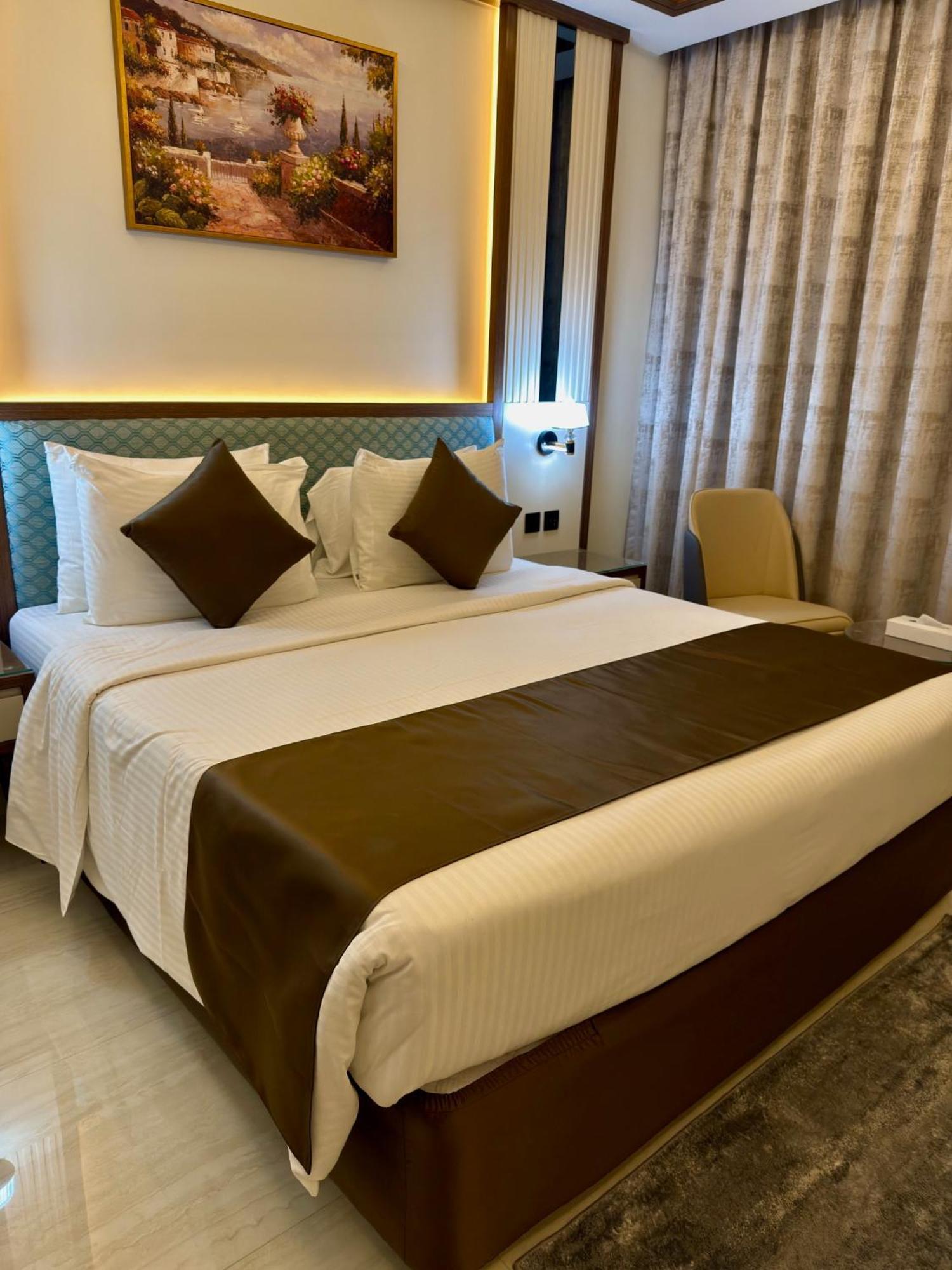 Standard King Room