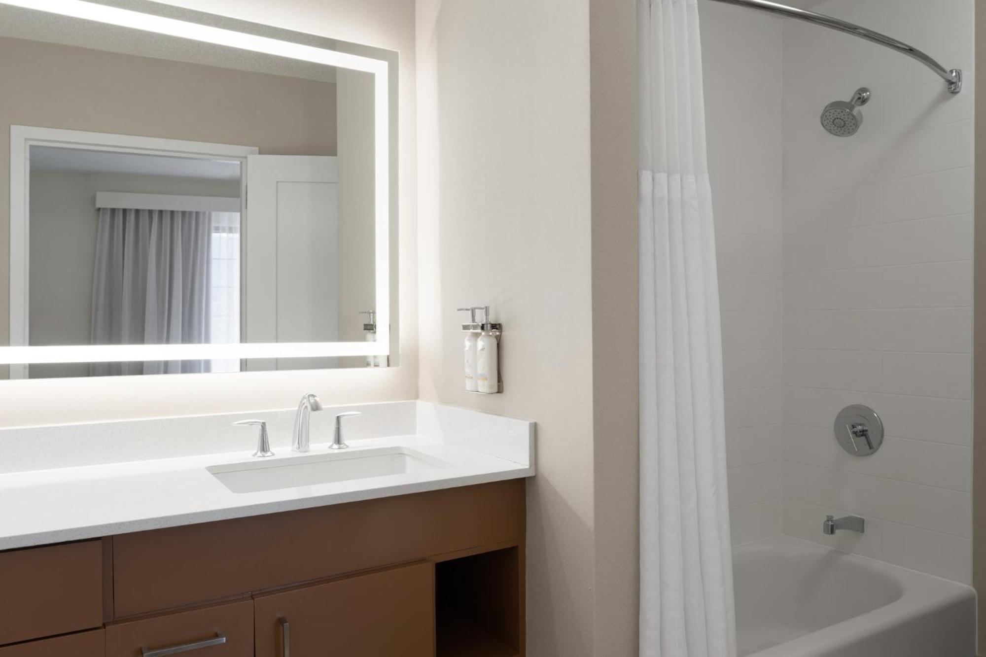 One-Bedroom Suite Two Double Beds