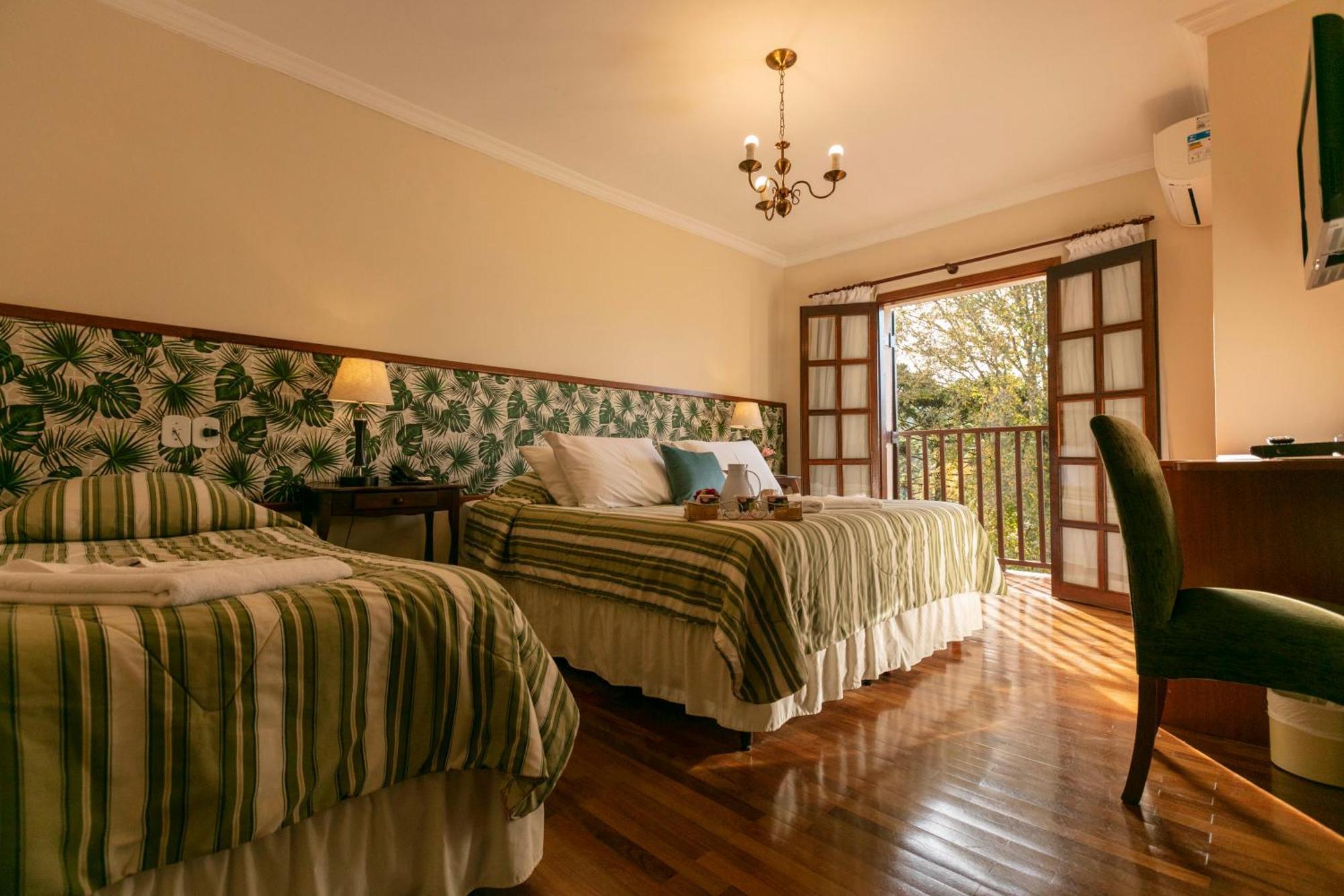 Luxury Triple Room Balcony