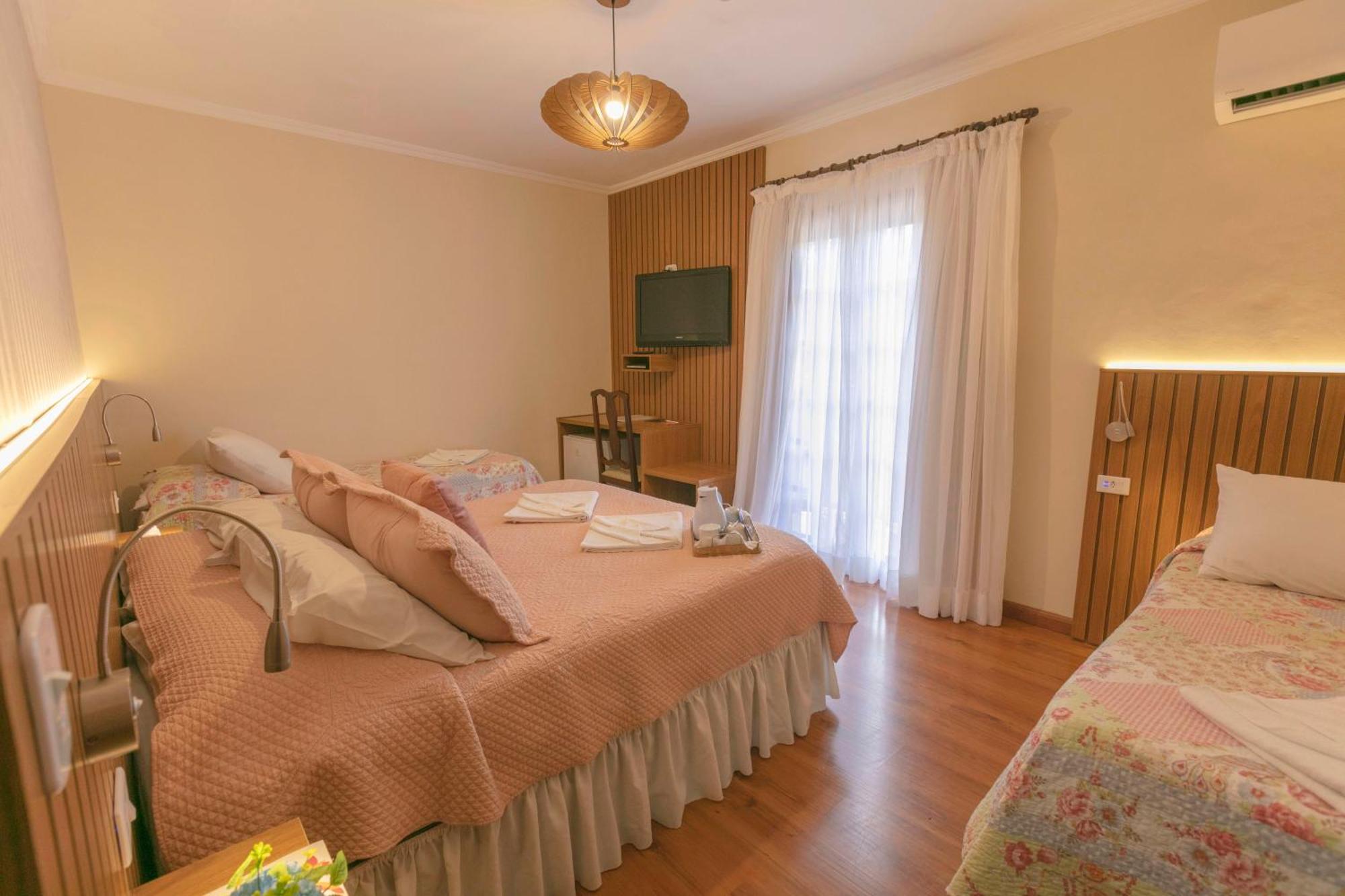Luxury Triple Room Balcony