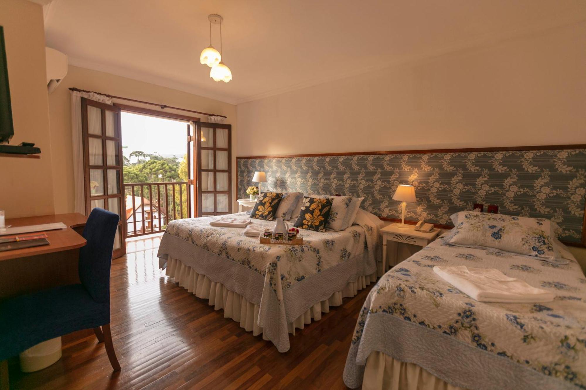 Luxury Triple Room Balcony