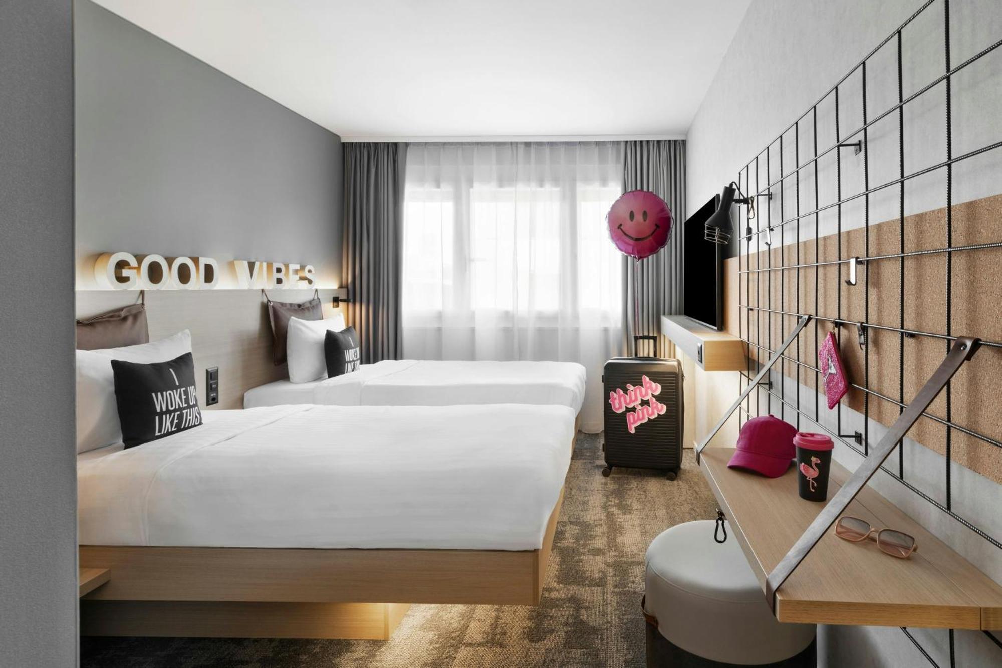 Moxy Sleeper Twin Room