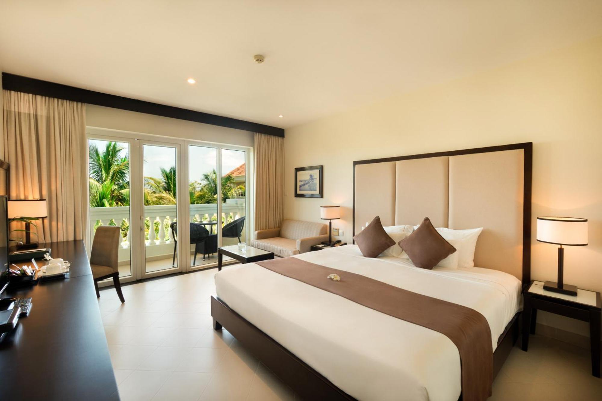 Superior Room Garden View Facing the Sea