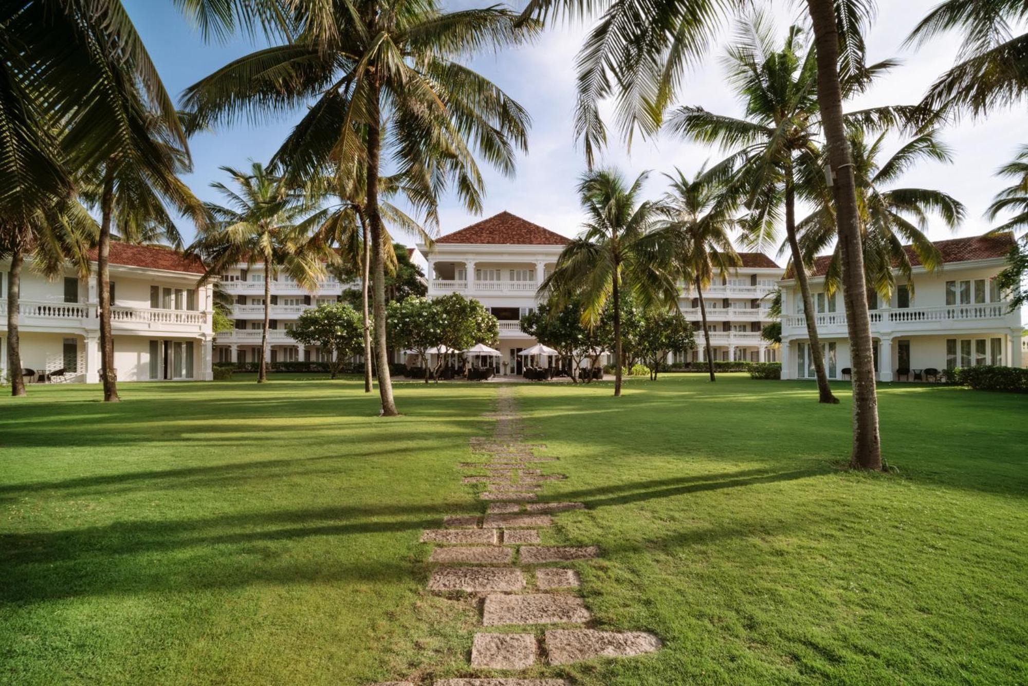 Superior Room Garden View Facing the Sea