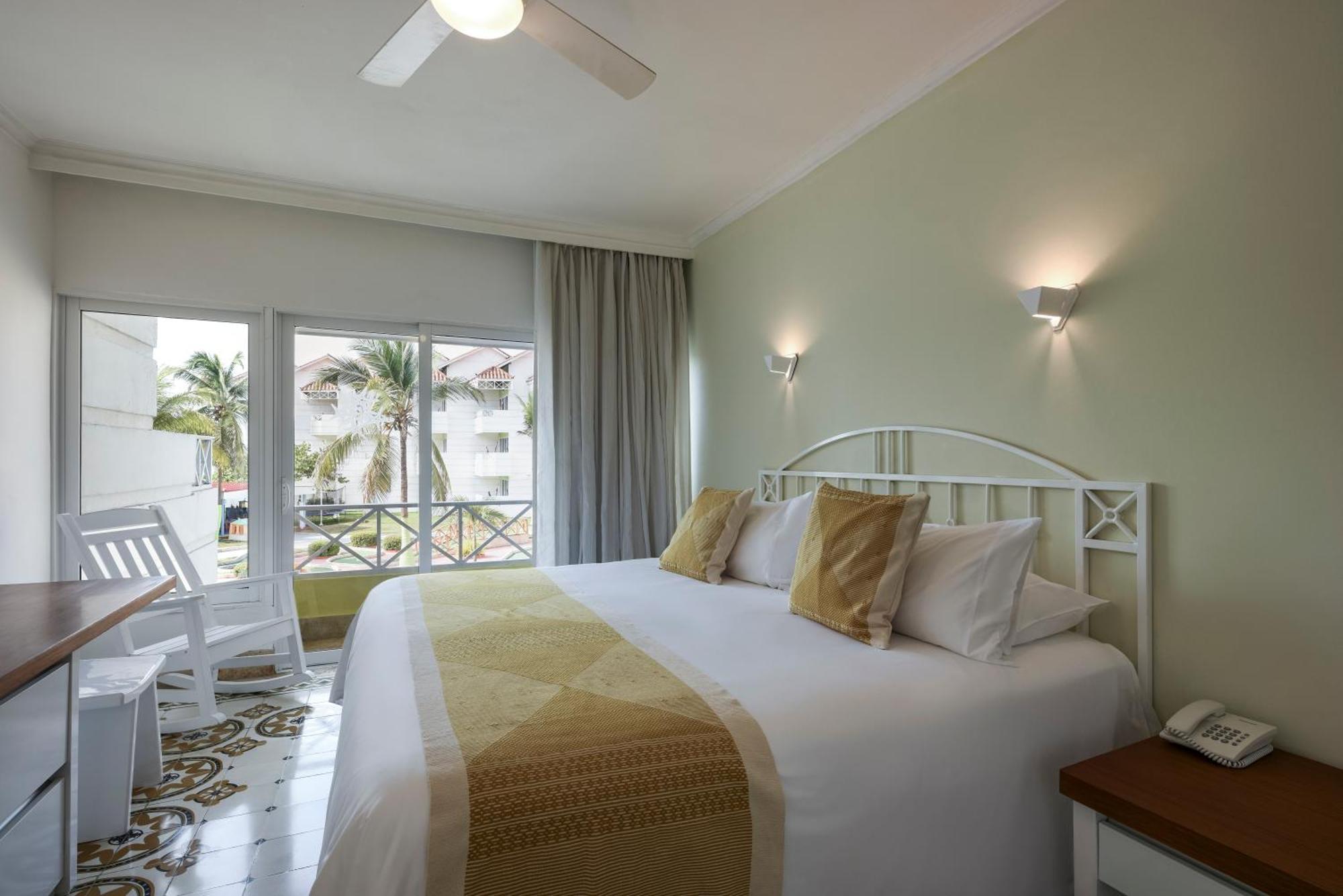 Superior Queen Room