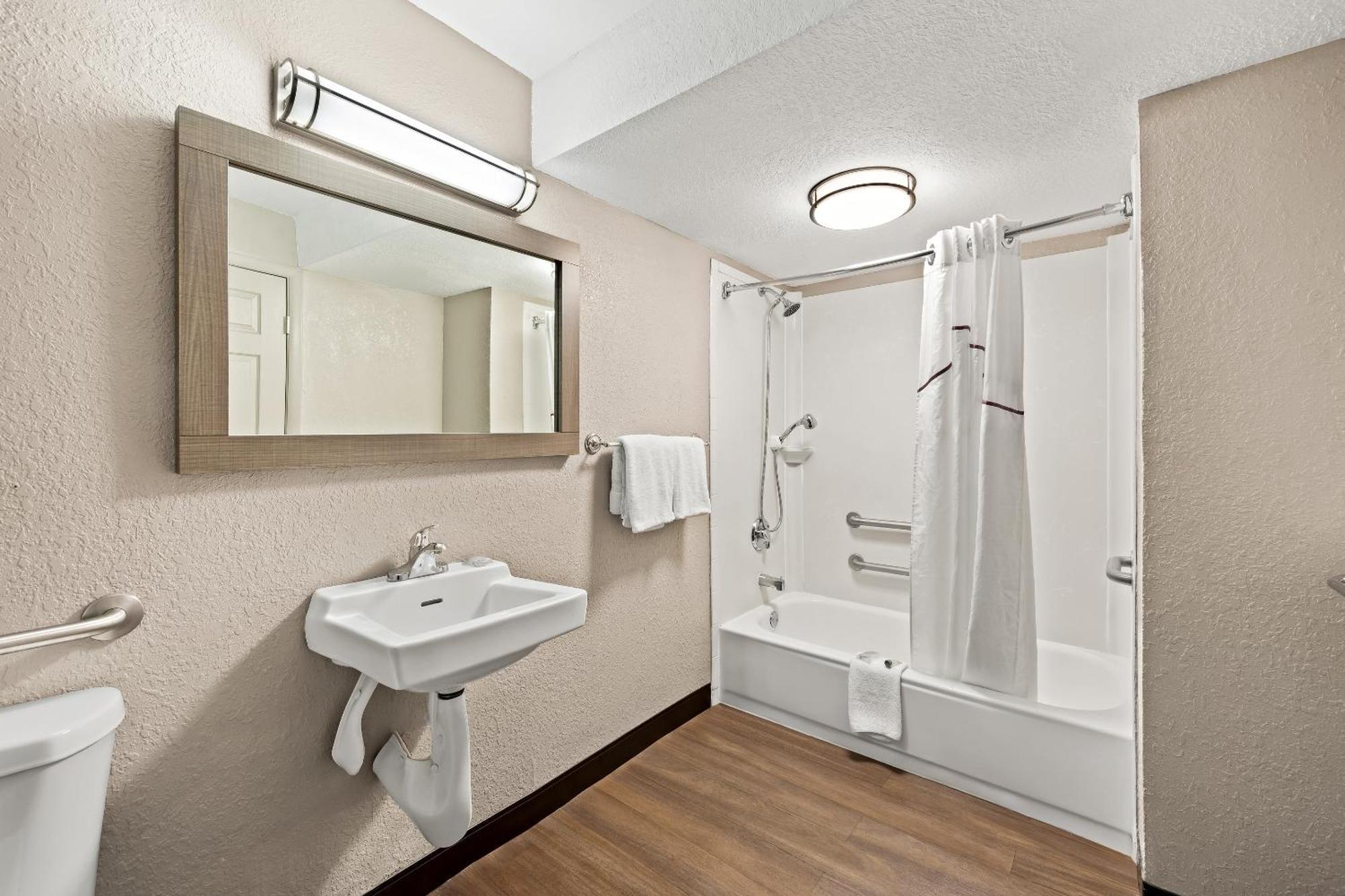 Standard King Room Disability Access Smoke