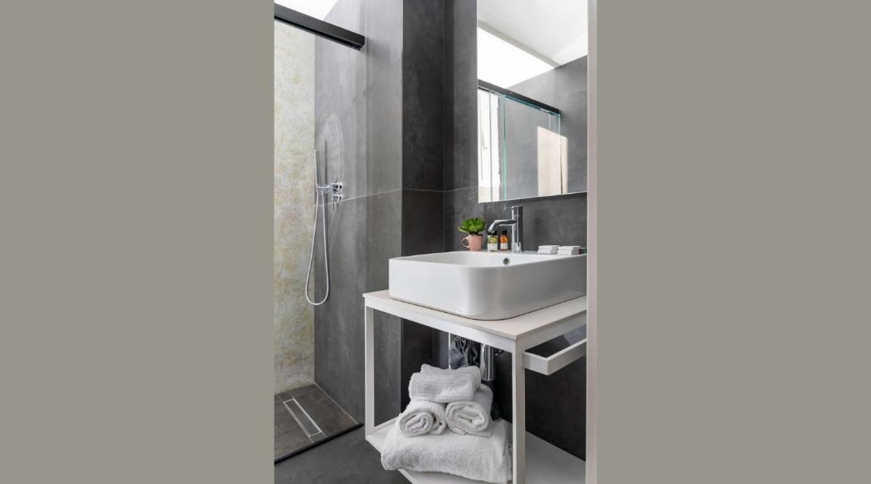 Deluxe Single Room Balcony