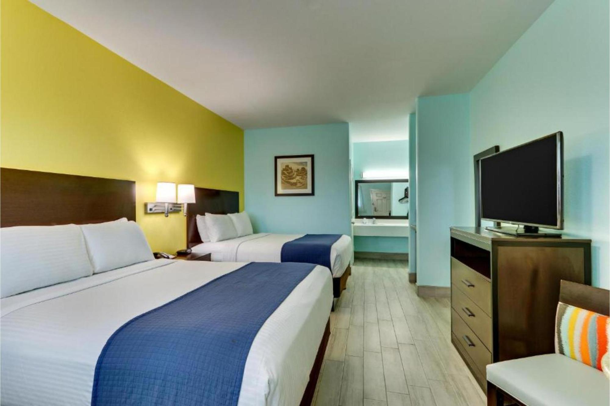 2 Queen Beds Non-Smoking