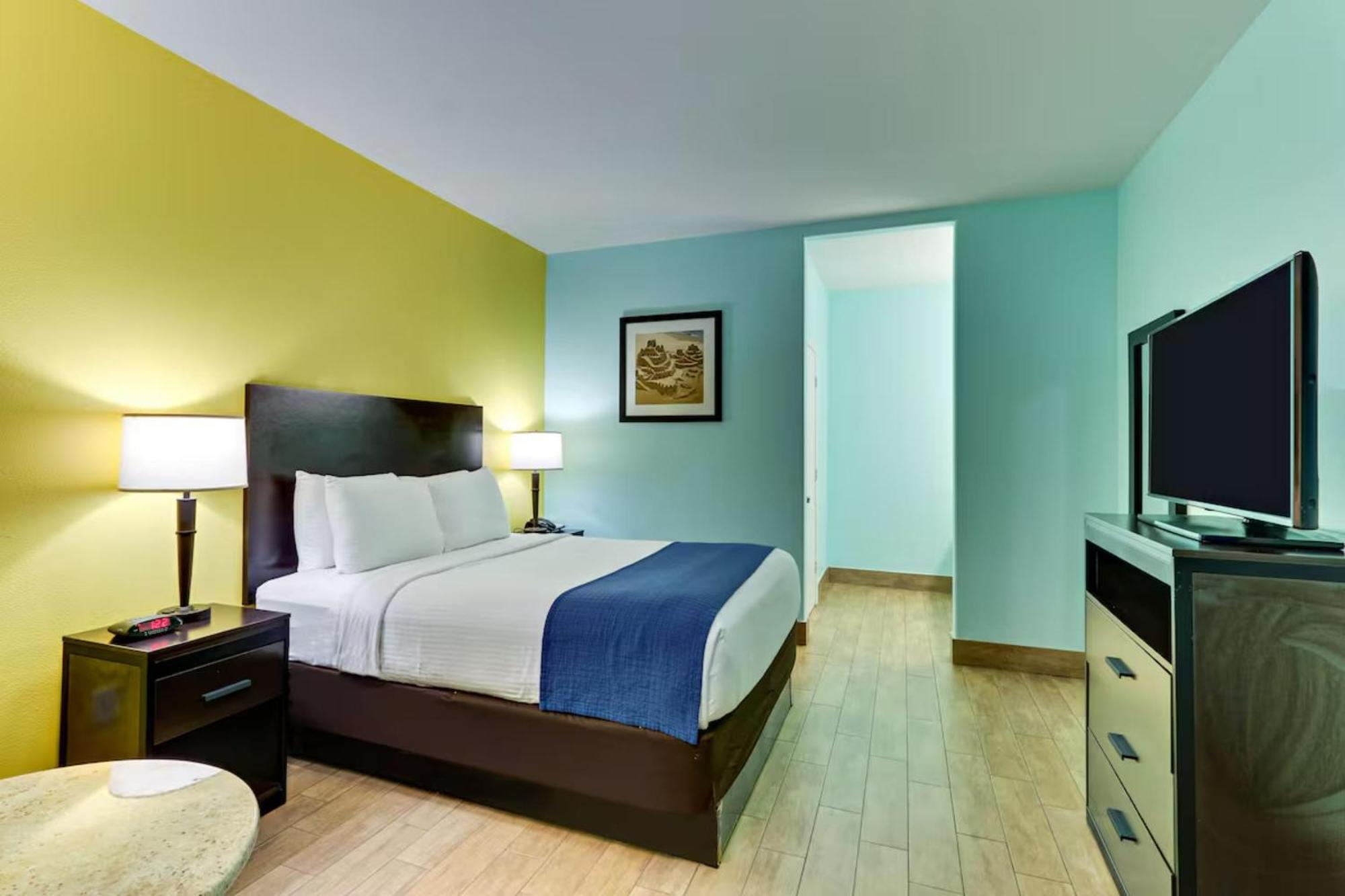 Economy Queen Bed Non Smoking