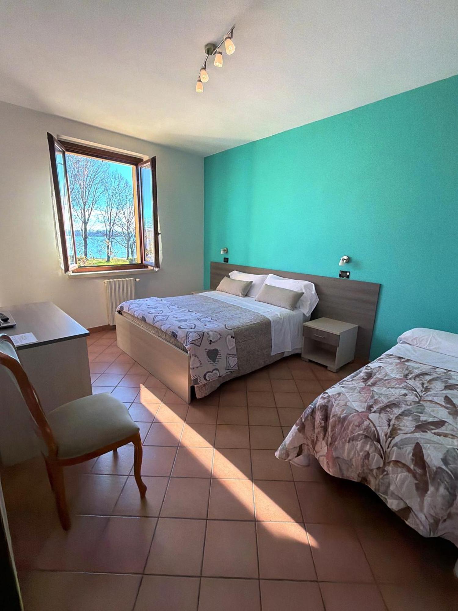 Triple Room Lake View