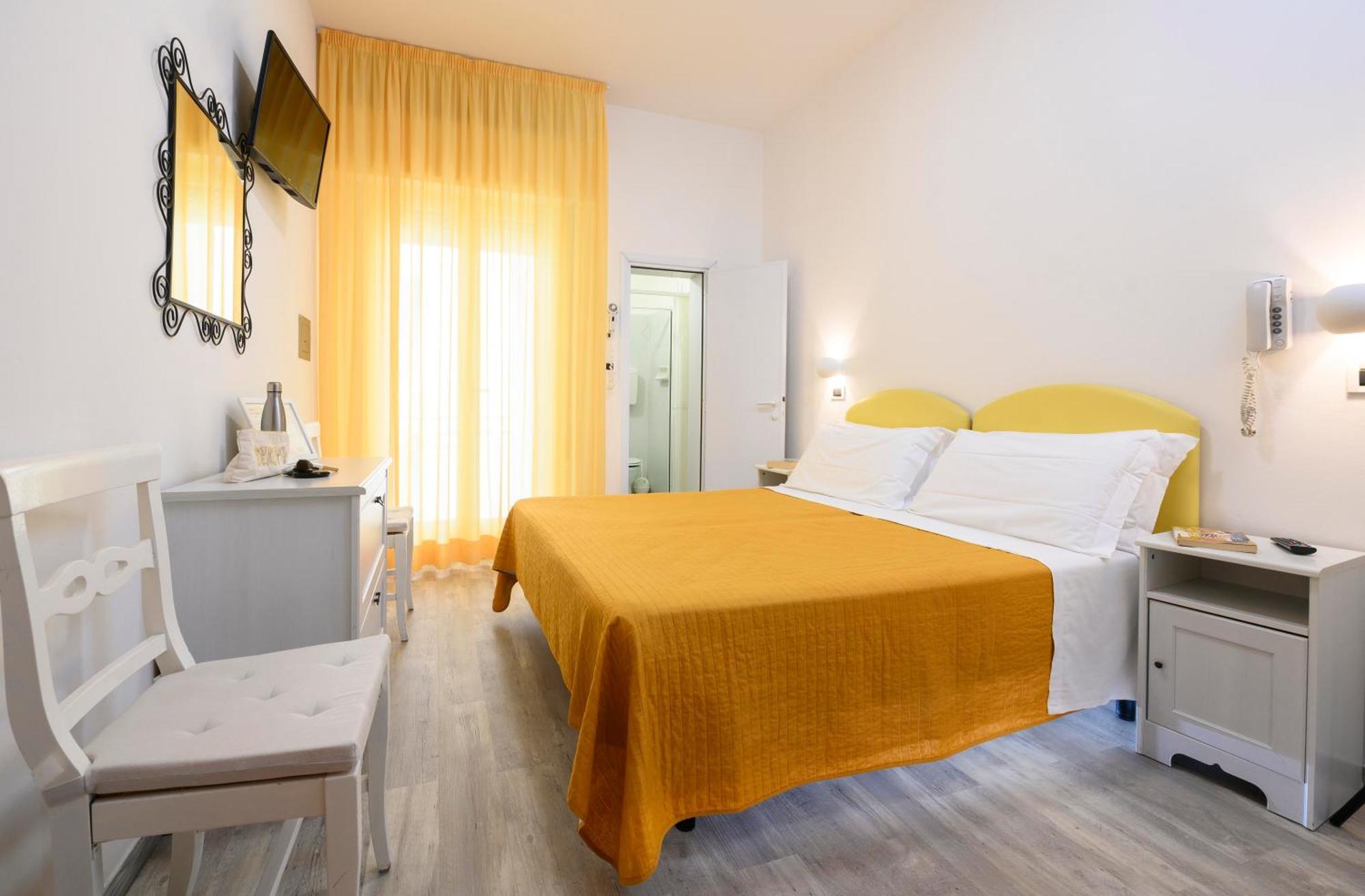Deluxe Double or Twin Room Balcony Sea View