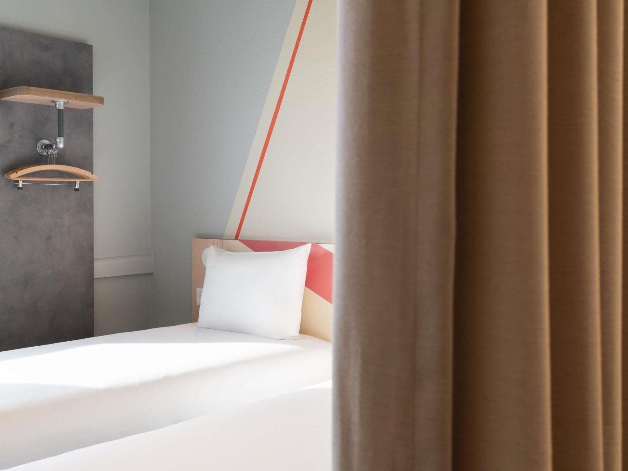 Tweepersoonskamer met 2 Aparte Bedden