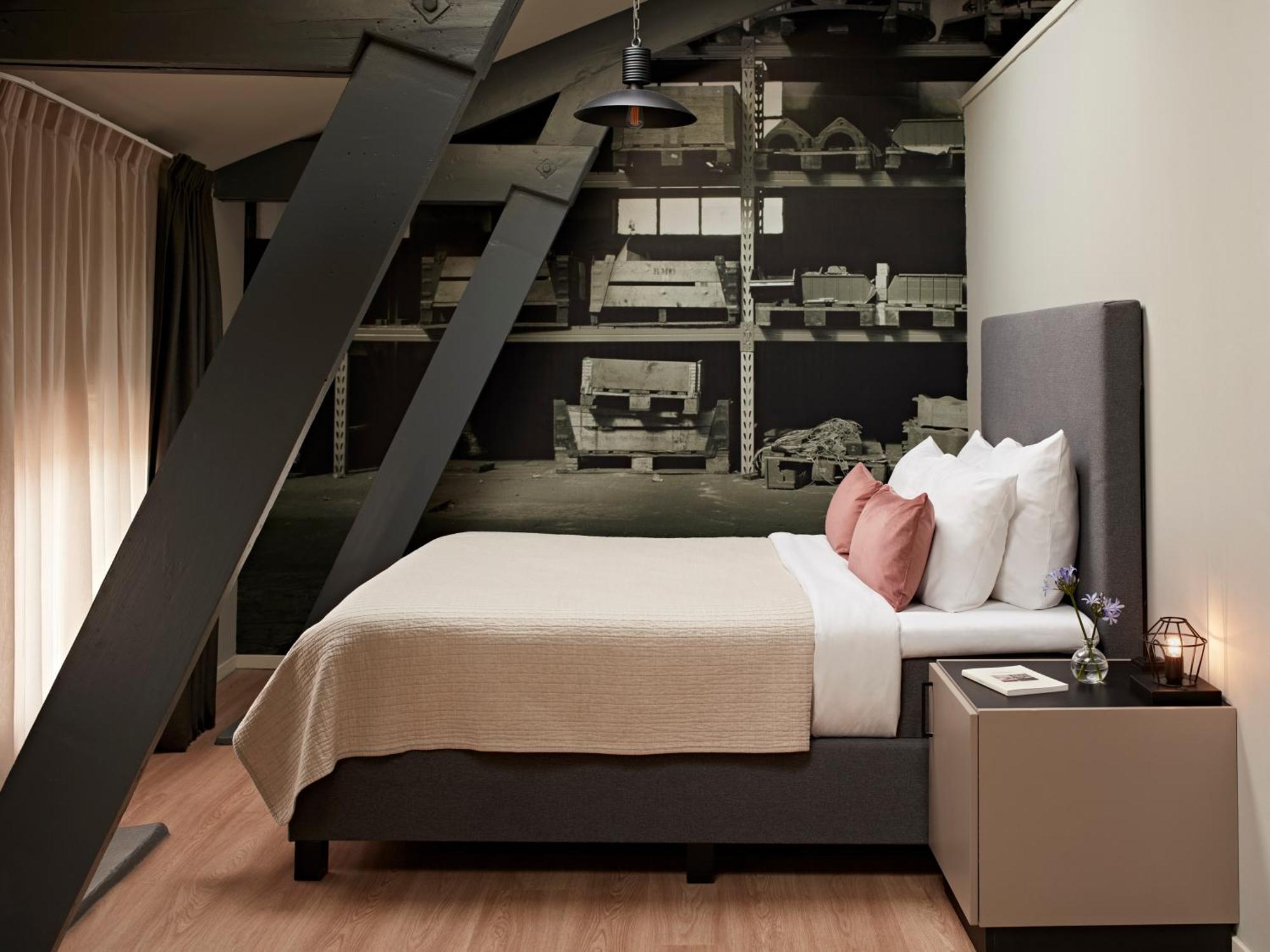 Extra Large Studio Kitchen Sofa Bed