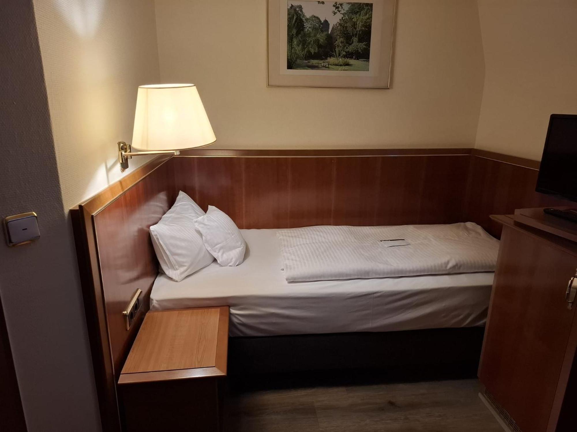 Small Single Room