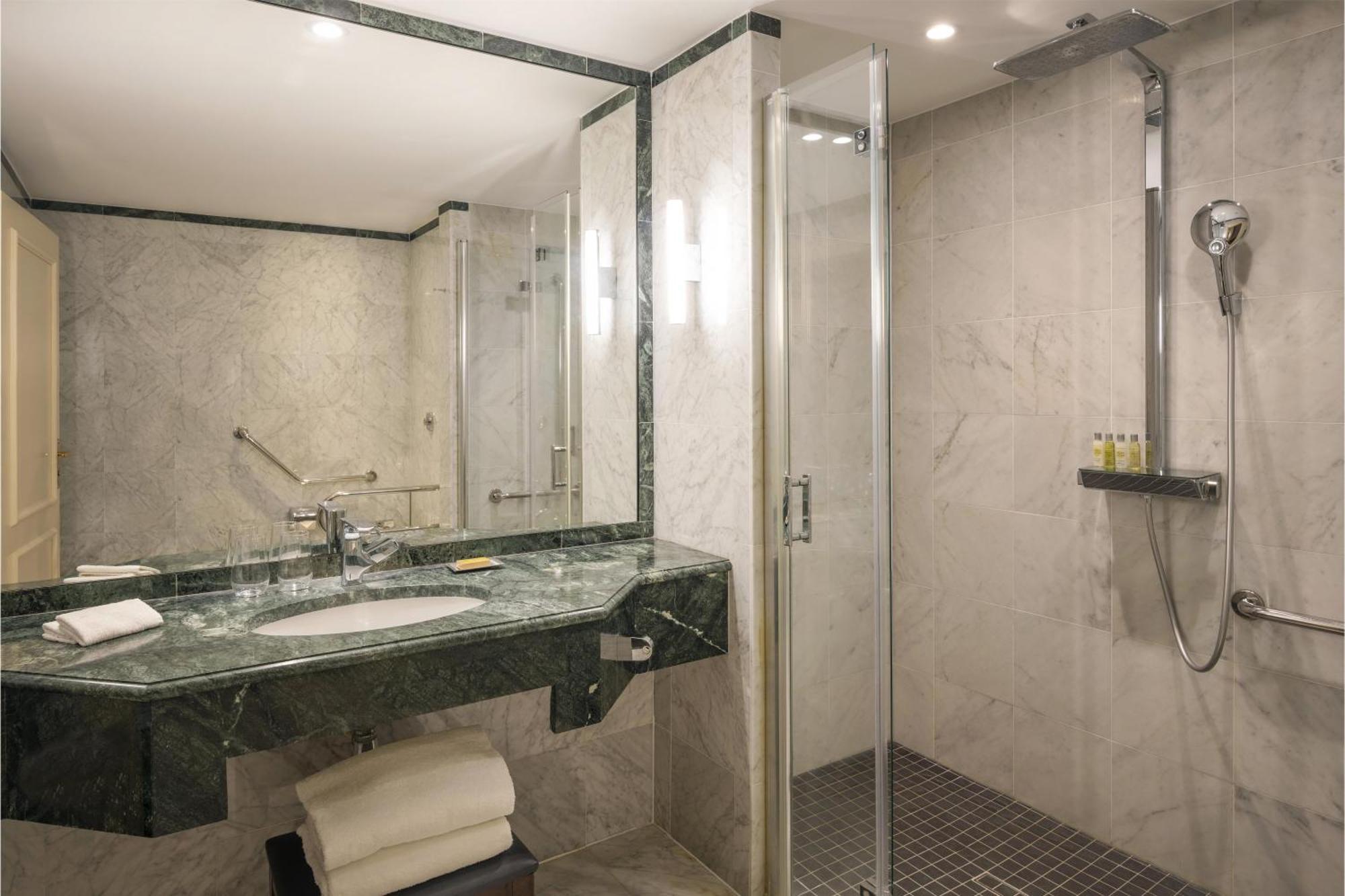 King Room Mobility Access
