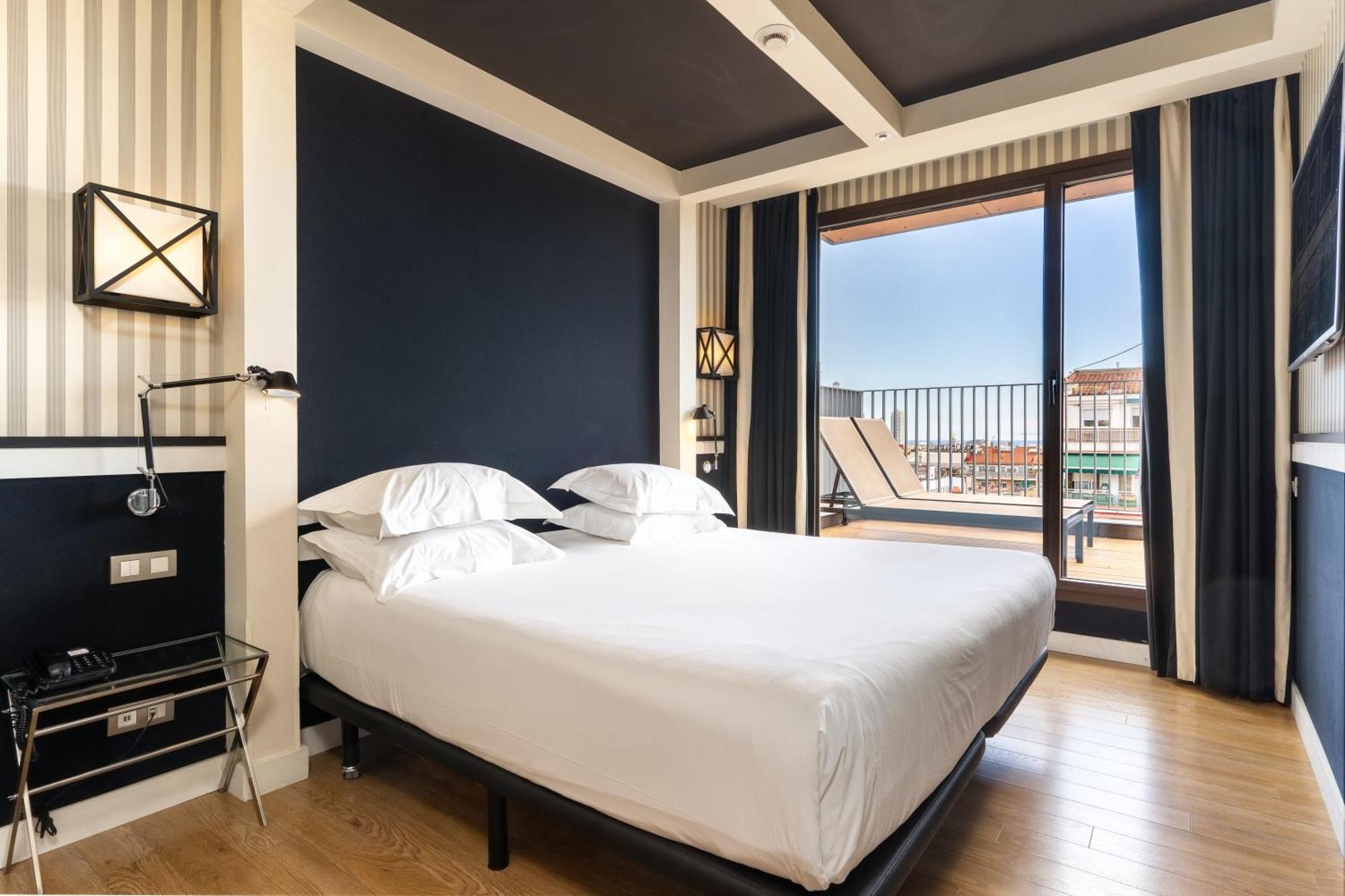 Suite with City View