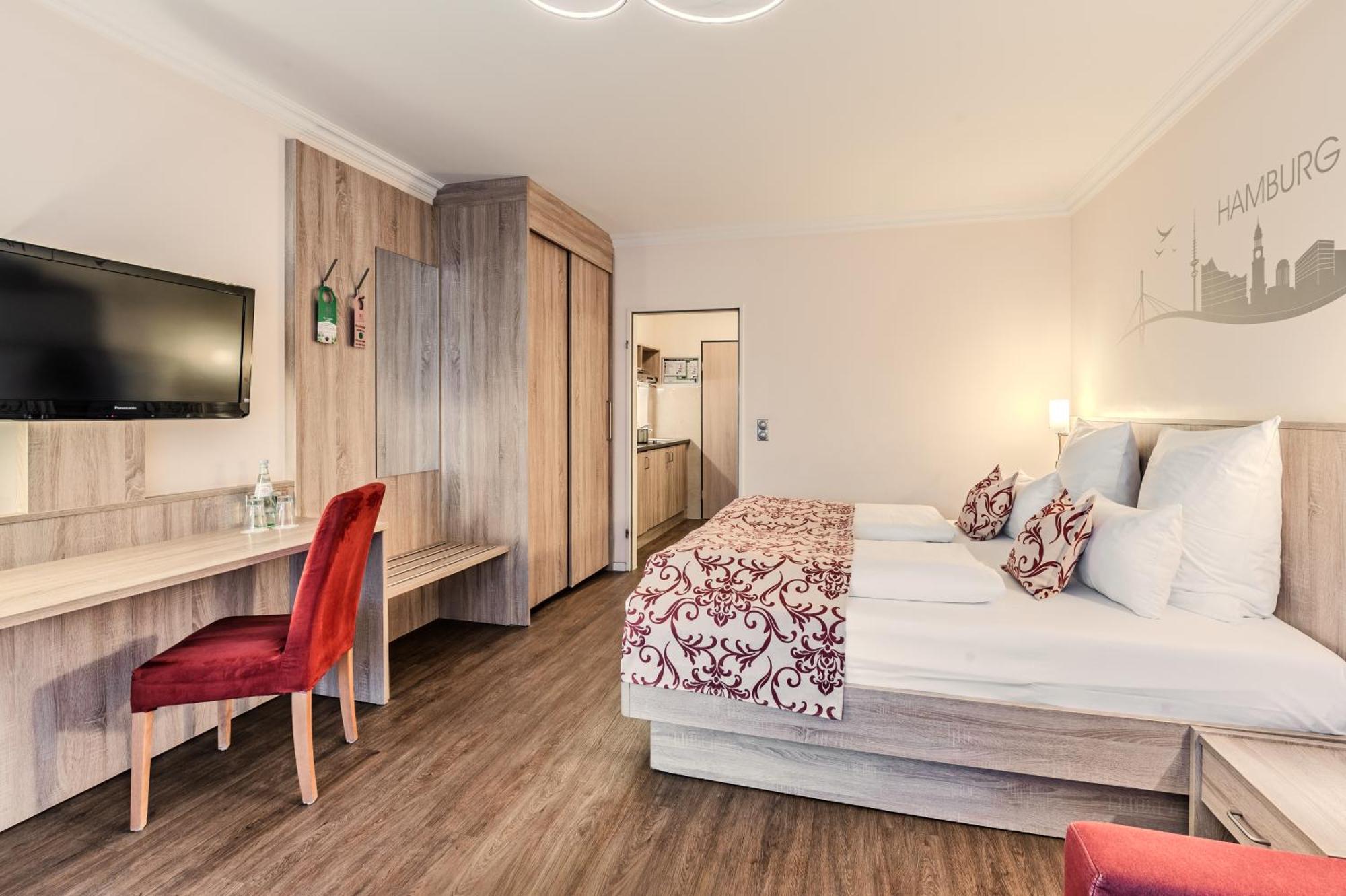 Superior Double Room Kitchenette