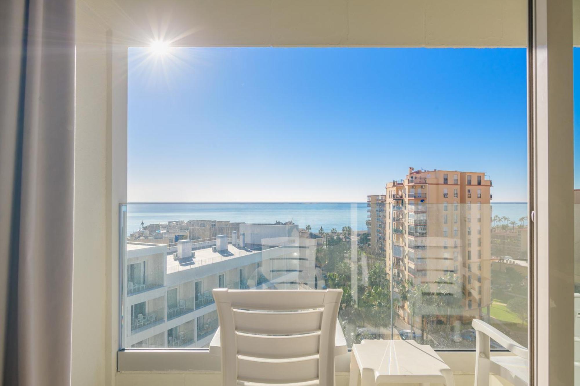 Standard Twin Room Sea View