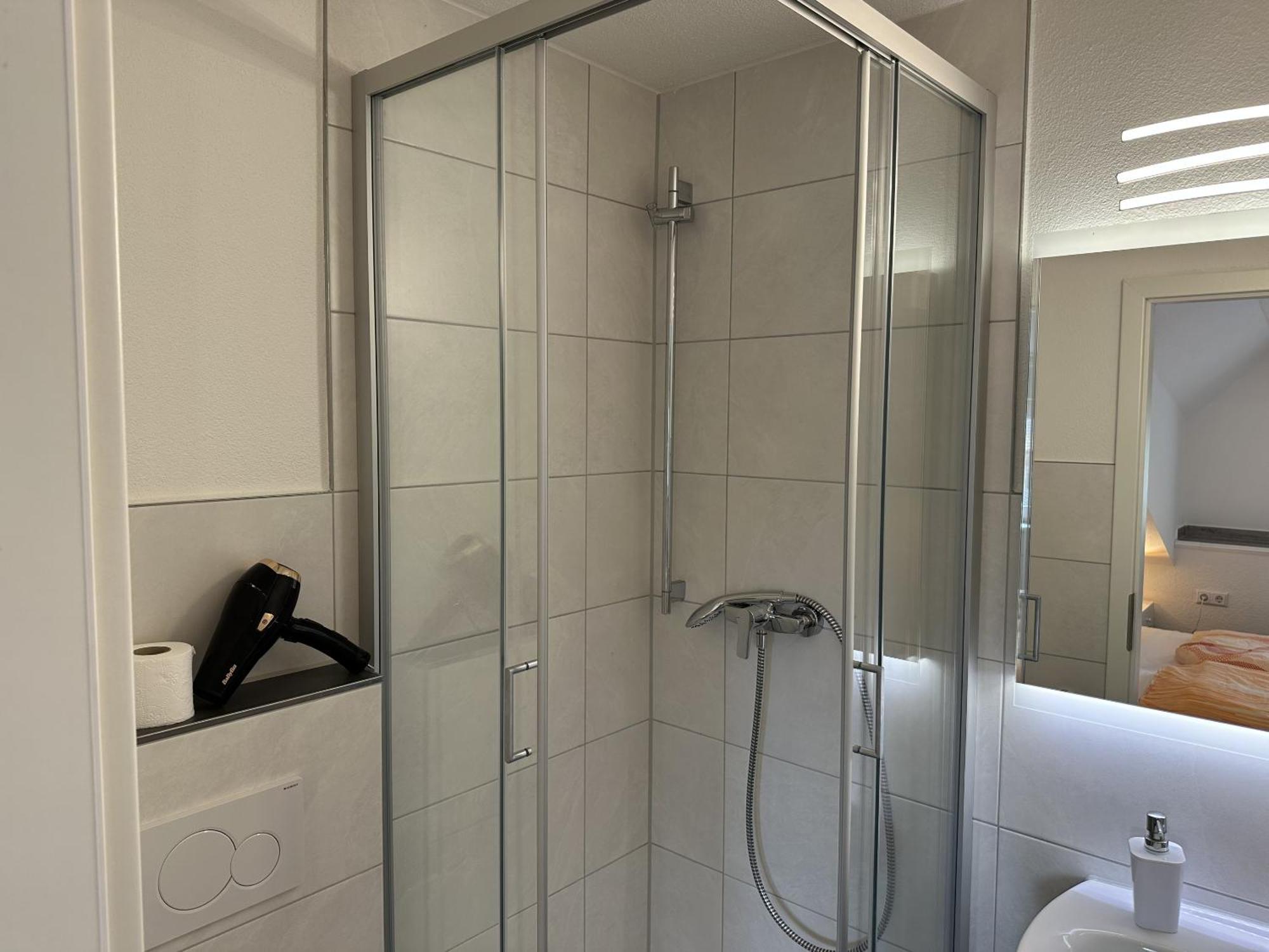 Quadruple Room Private Bathroom